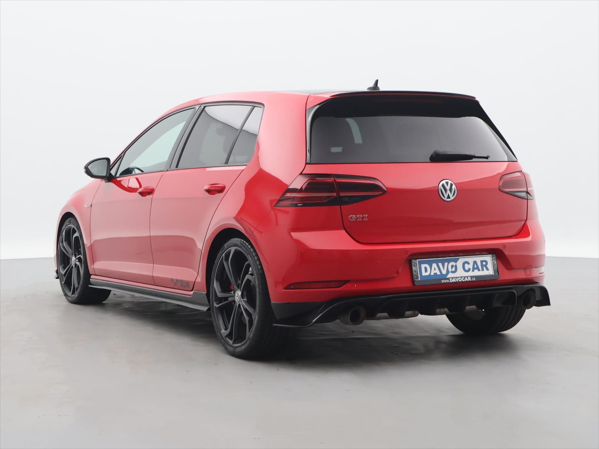 Volkswagen Golf, 2,0 TSI 213kW GTI TCR Panorama - fotka 5