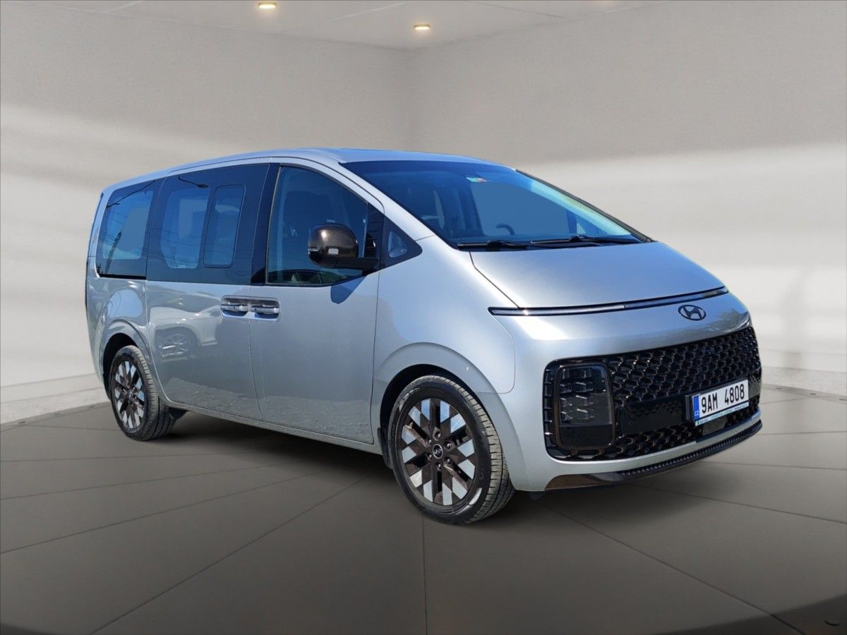 Hyundai Staria, 2,2 CRDi Luxury 4x4 AT