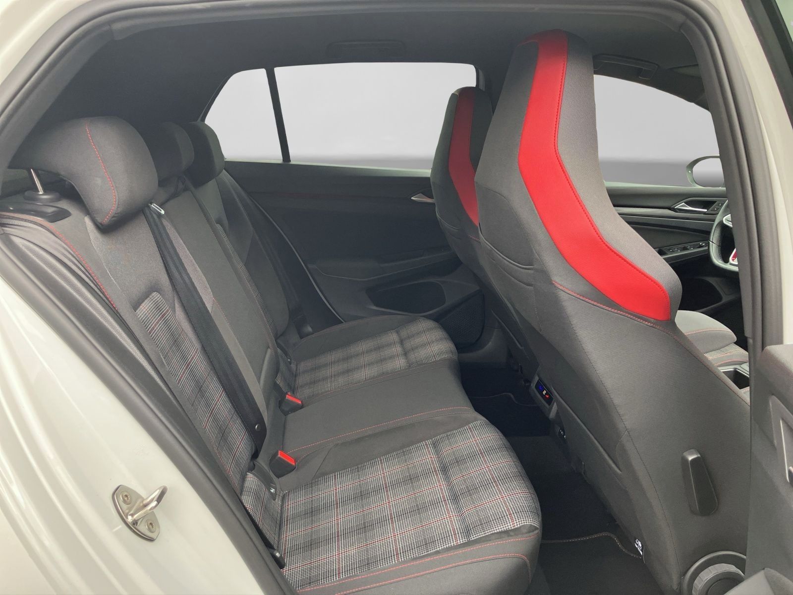 Volkswagen Golf, 2.0 TSI GTI DSG*Kamera*Navi - fotka 5