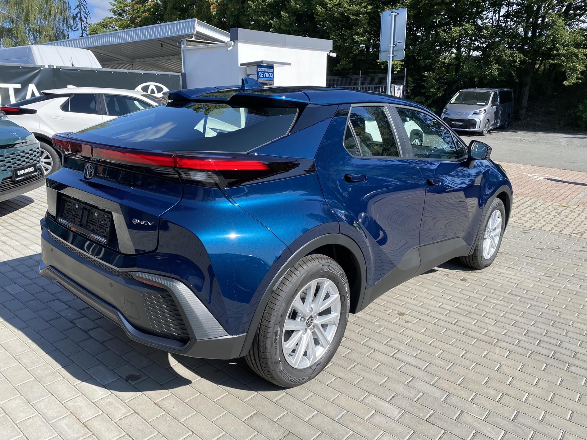 Toyota C-HR, 1.8 HEV Comfort Business - fotka 6