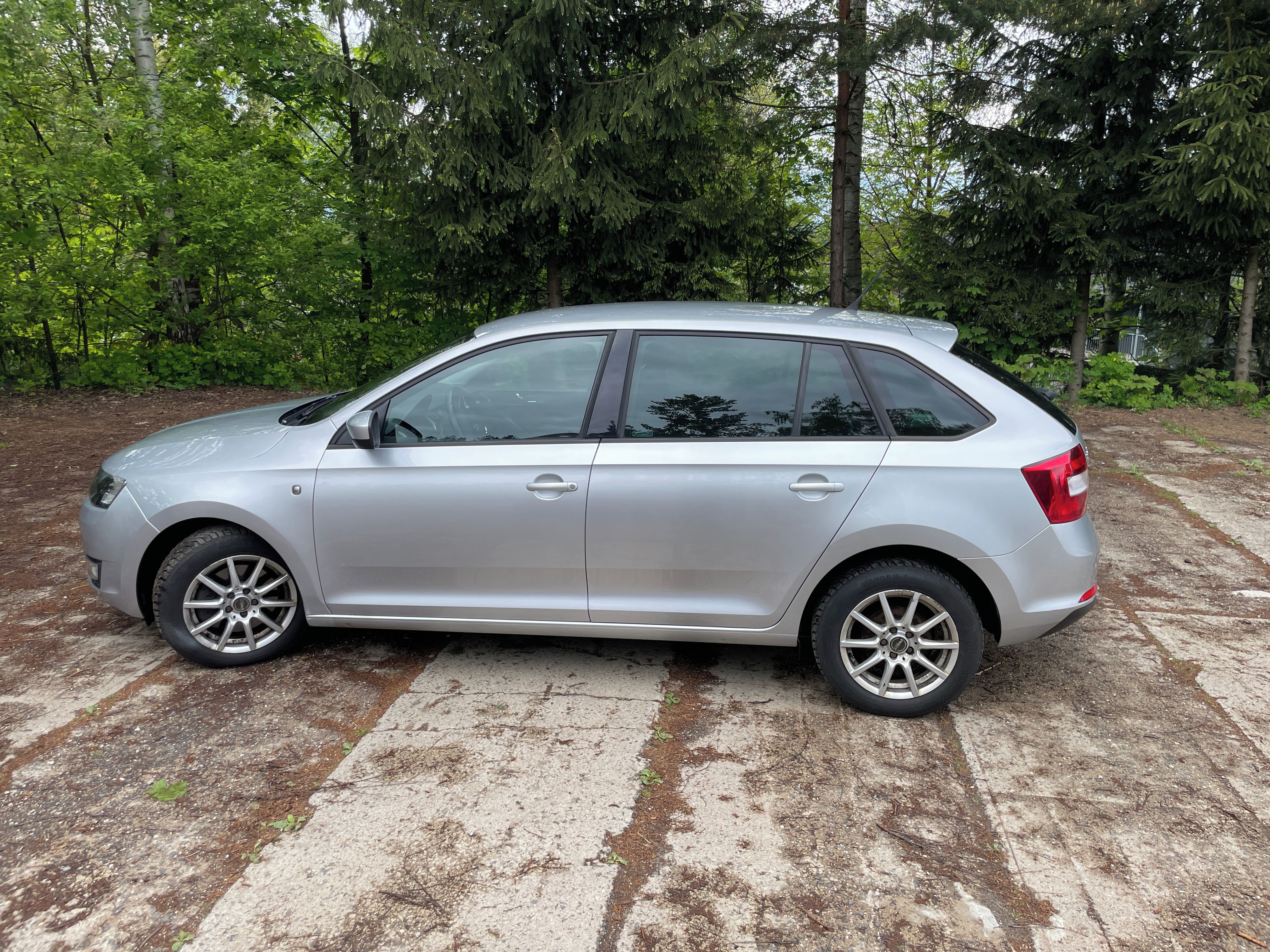 Škoda Rapid, 1.6 TDI , 2. Majitel - fotka 4