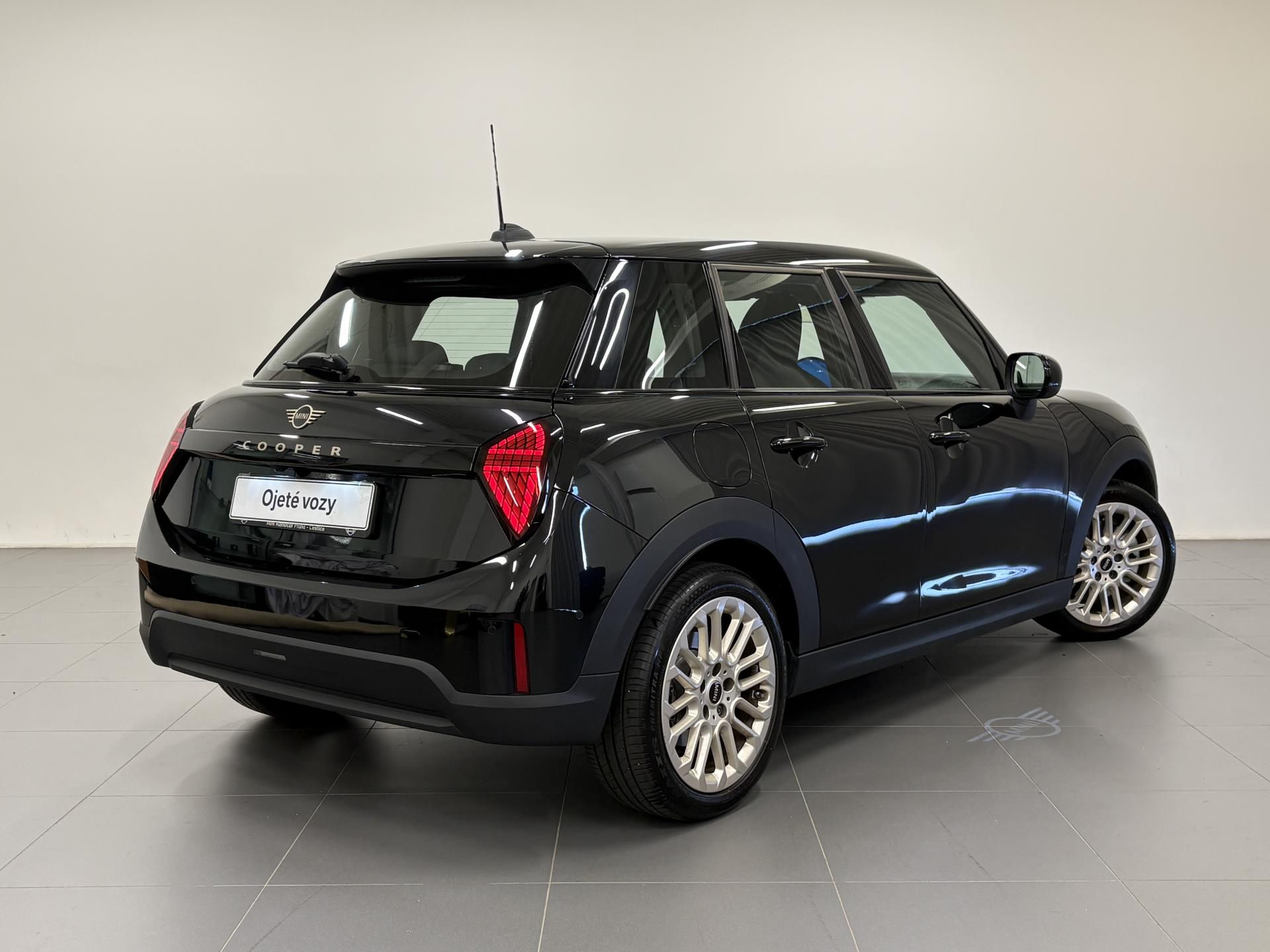 Mini Cooper, Paket S, 5dv. 1.Majitel - fotka 5