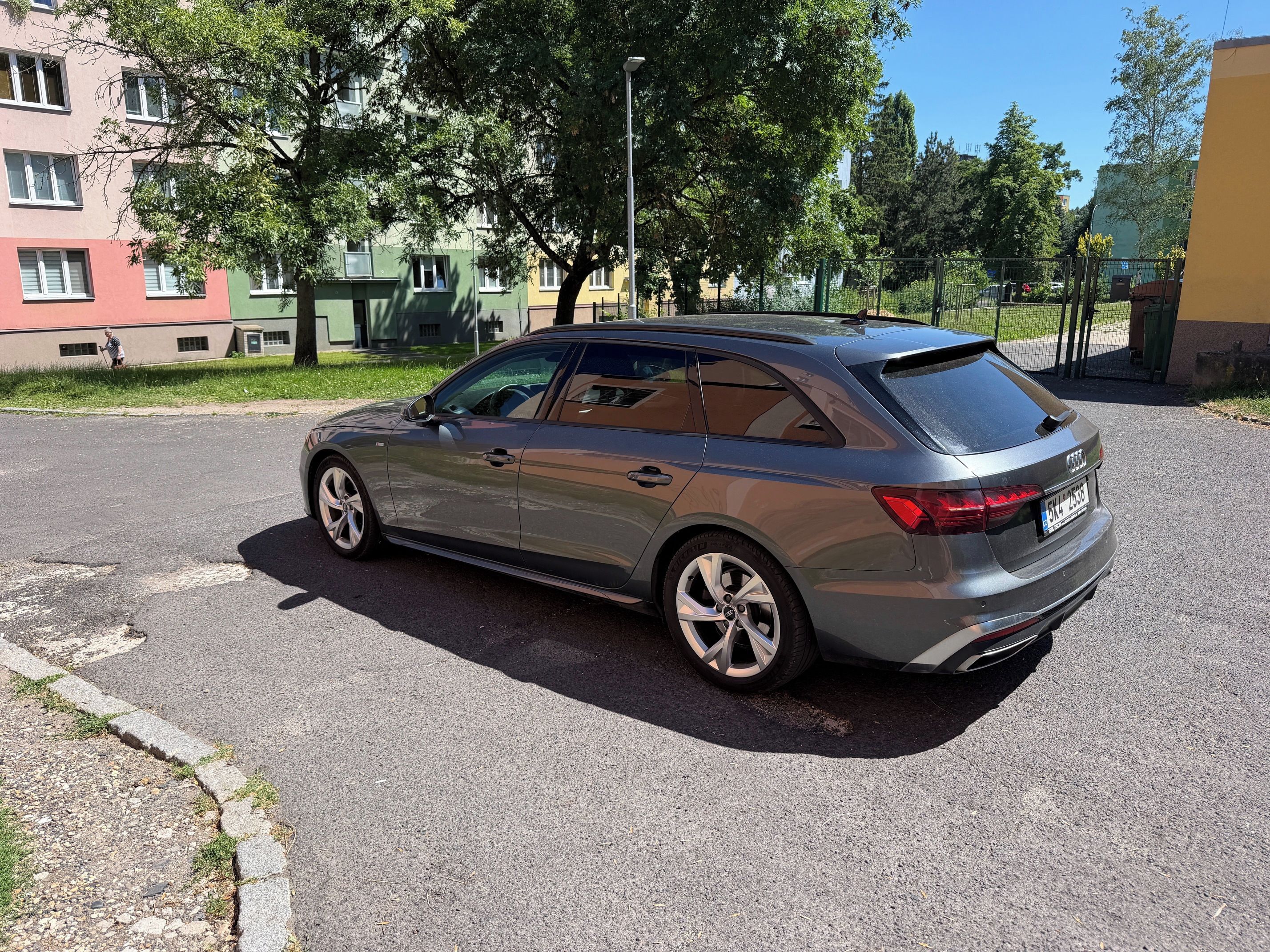 Audi A4 Avant, S-line,virtual cocpit,Matrix, - fotka 2