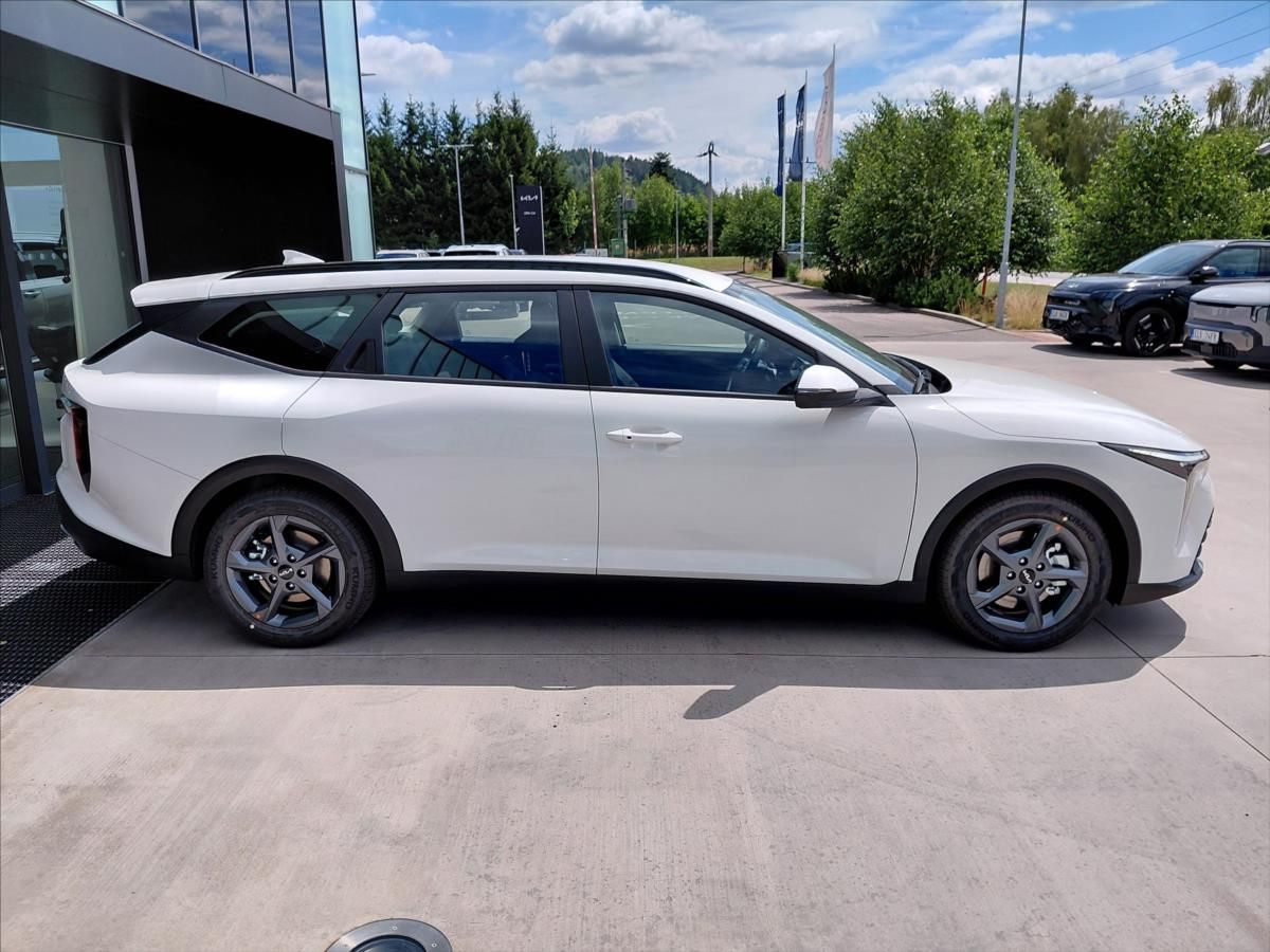 Kia K4, 1,0   T-GDI SPIN - fotka 4