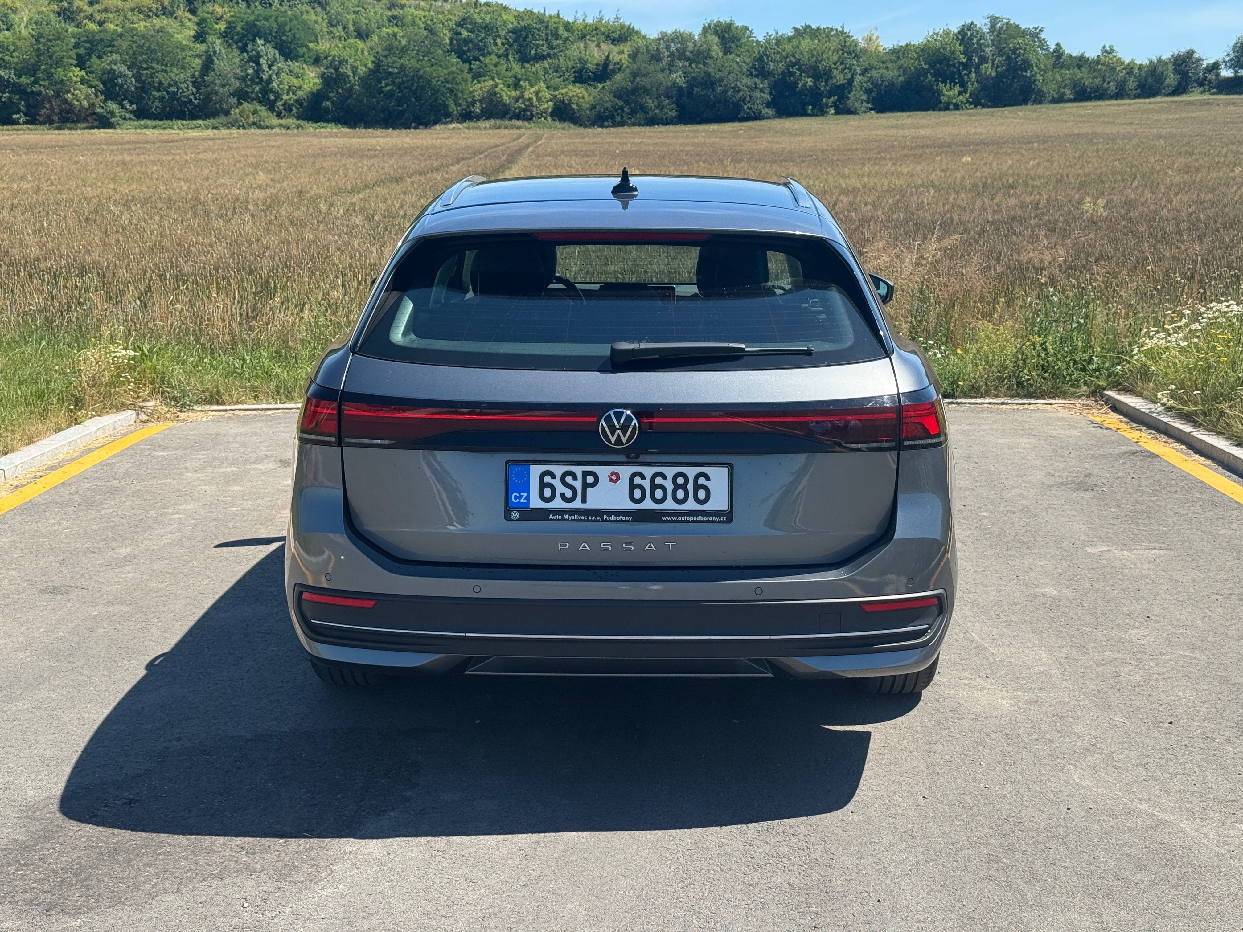 Volkswagen Passat, 2.0tdi 110kw DSG - fotka 4