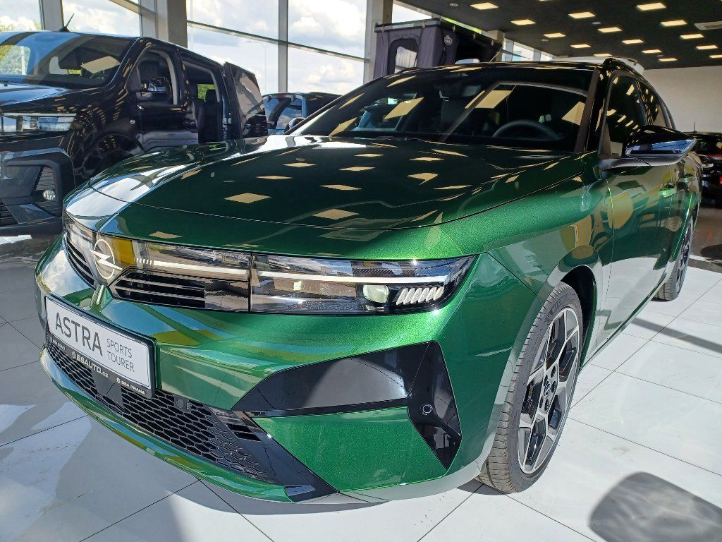 Opel Astra, ST ULTIMATE 1,6T PHEV 195k AT - fotka 3