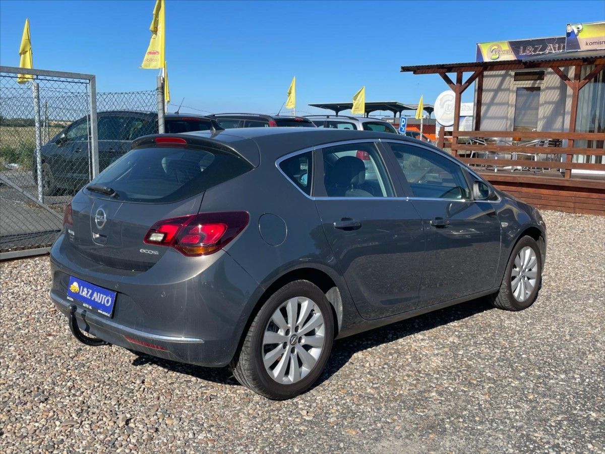 Opel Astra, 1,6 CDTi - fotka 4