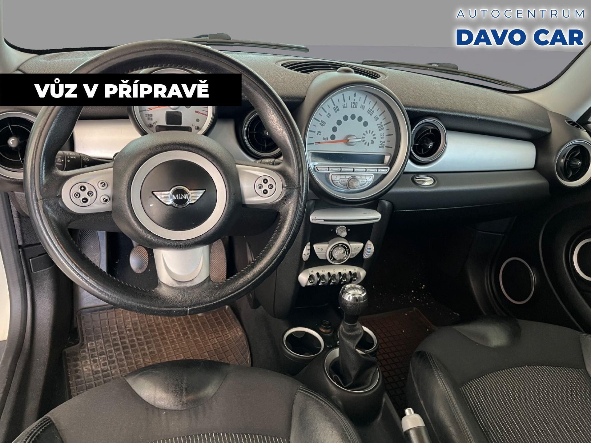 Mini Clubman, 1,6 i 88kW Klima STK 05/2028 - fotka 5