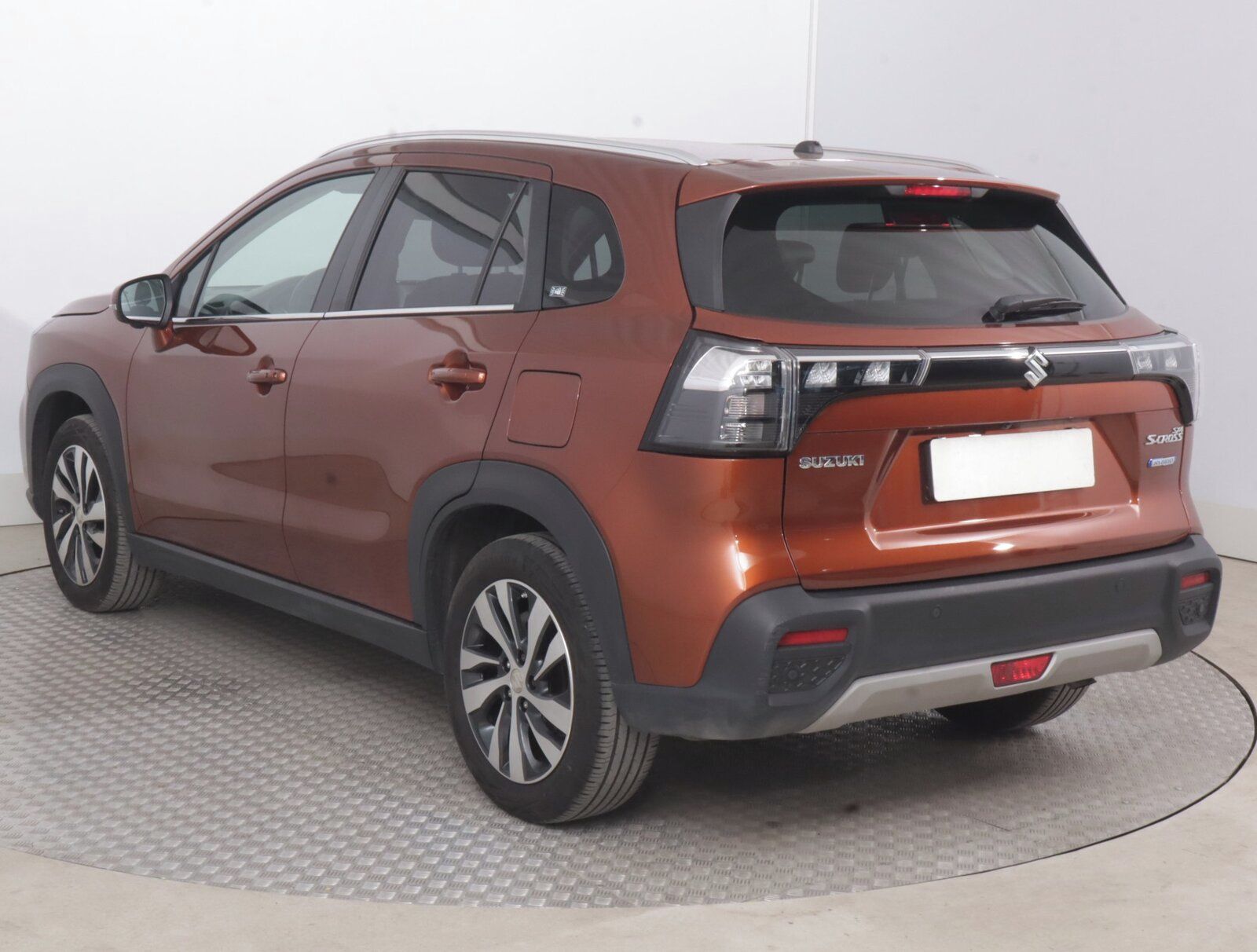 Suzuki SX4 S-Cross, 1.4 BoosterJet, Elegance - fotka 4