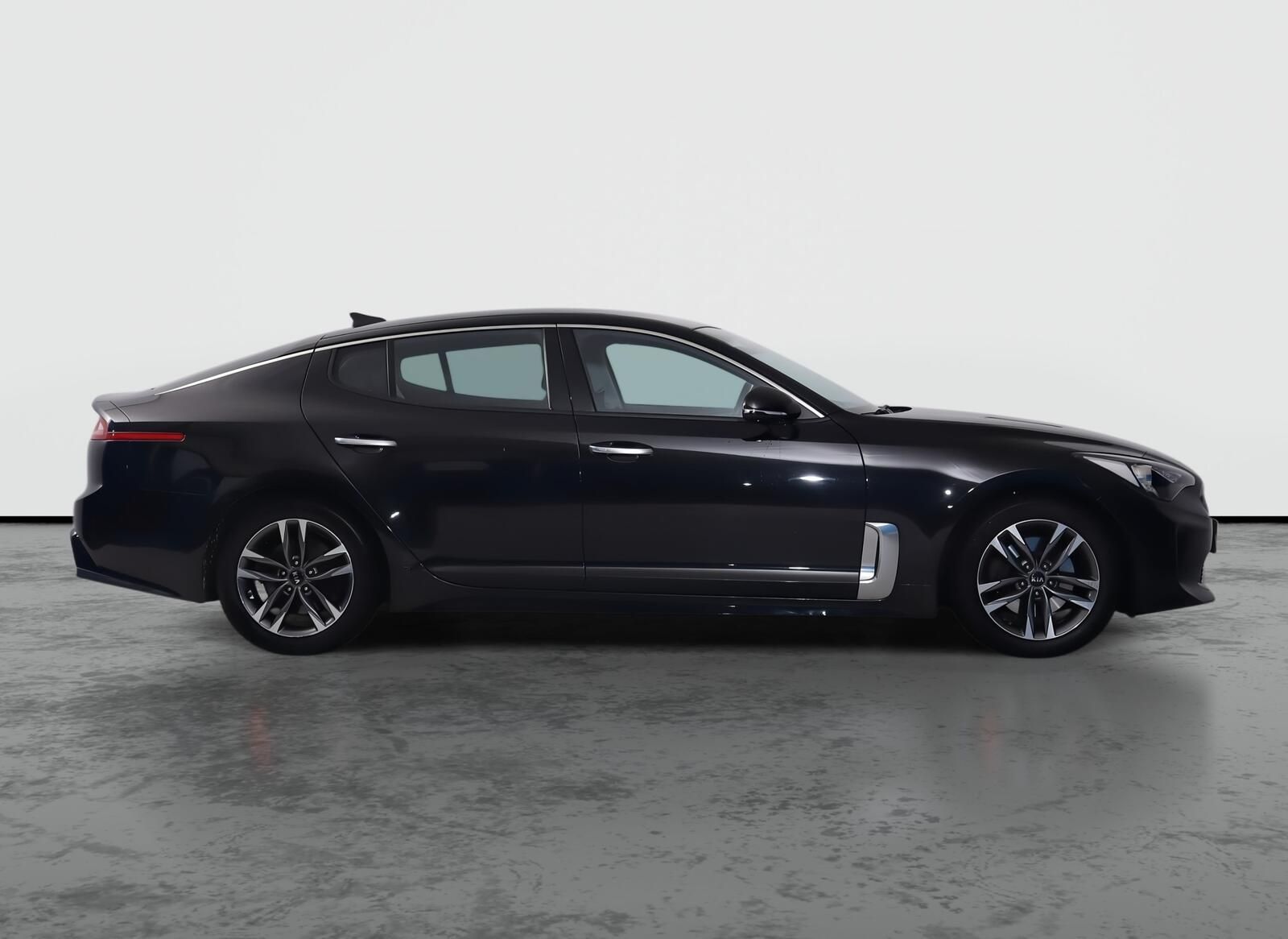 Kia Stinger, 2.2 CRDi, Automat, Serv.kniha - fotka 6