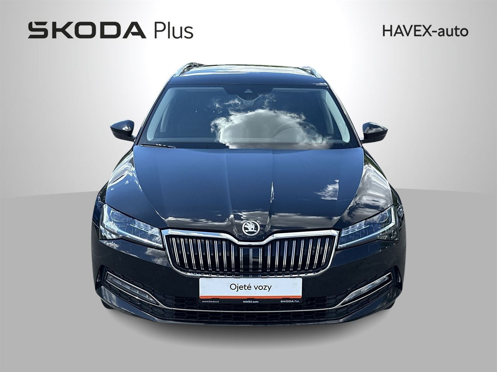 Škoda Superb, Combi 2.0 TDI DSG Style - fotka 4
