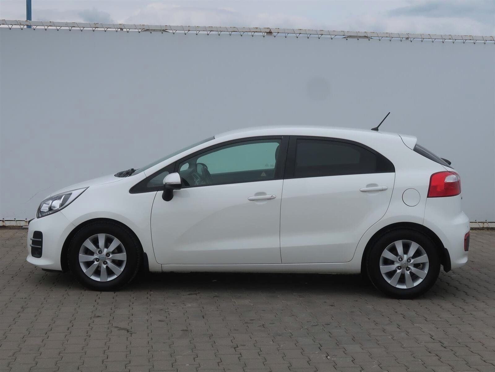 Kia Rio, 1.25 CVVT, Serv.kniha - fotka 3