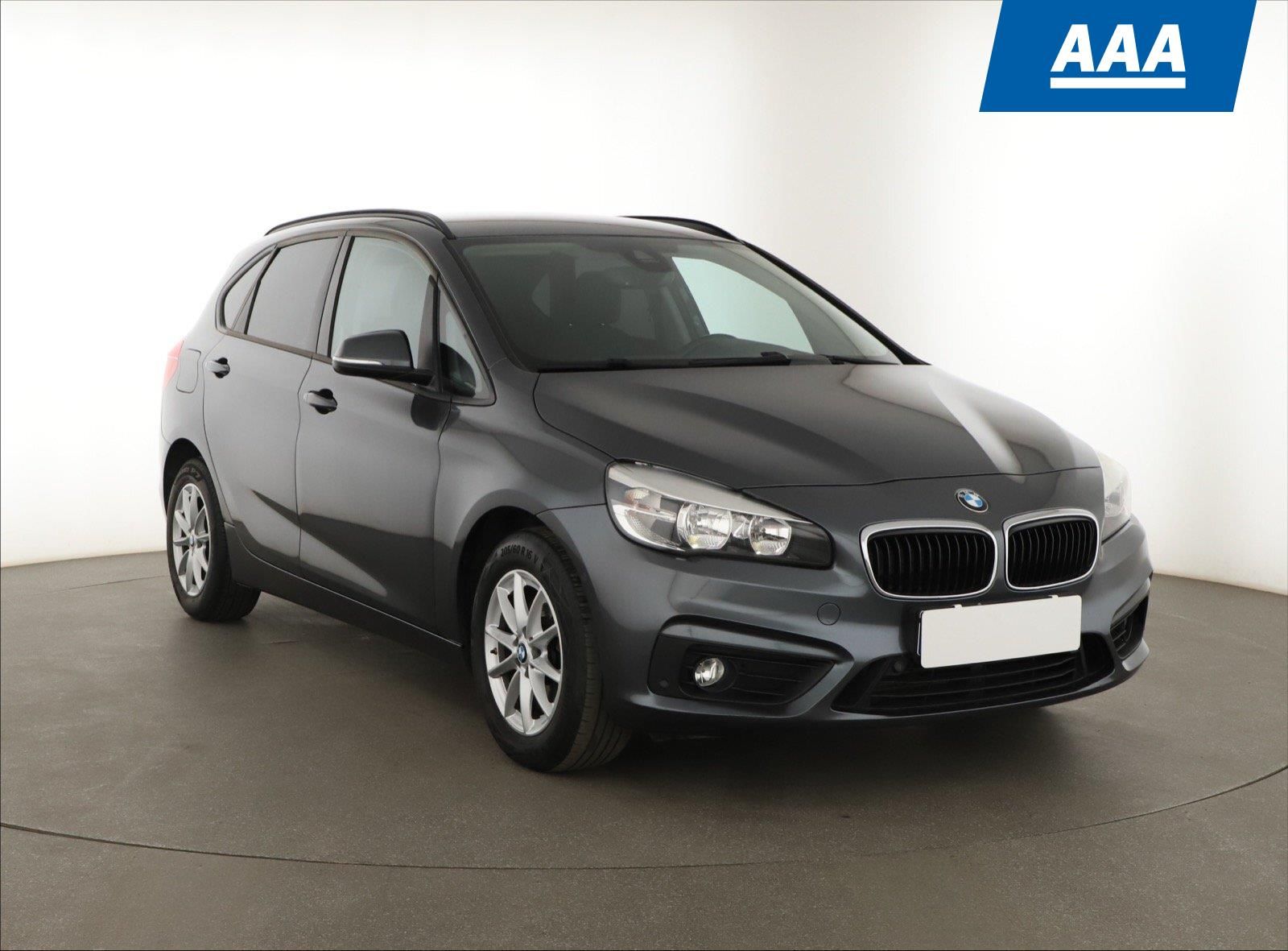 BMW Řada 2, 218d Active Tourer, Automat