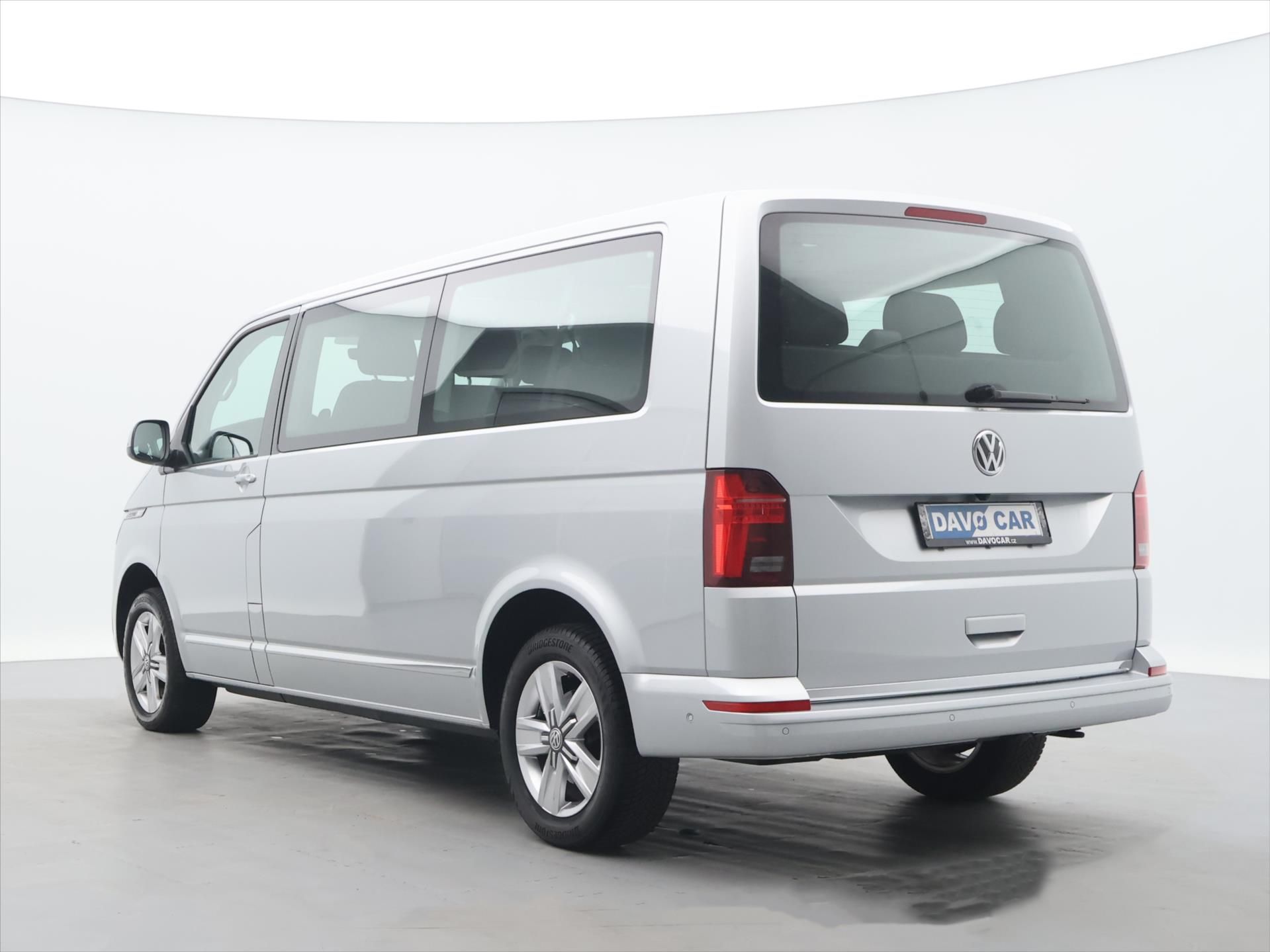 Volkswagen Caravelle, 2,0 TDI 150kW DSG Long 9-Míst - fotka 5
