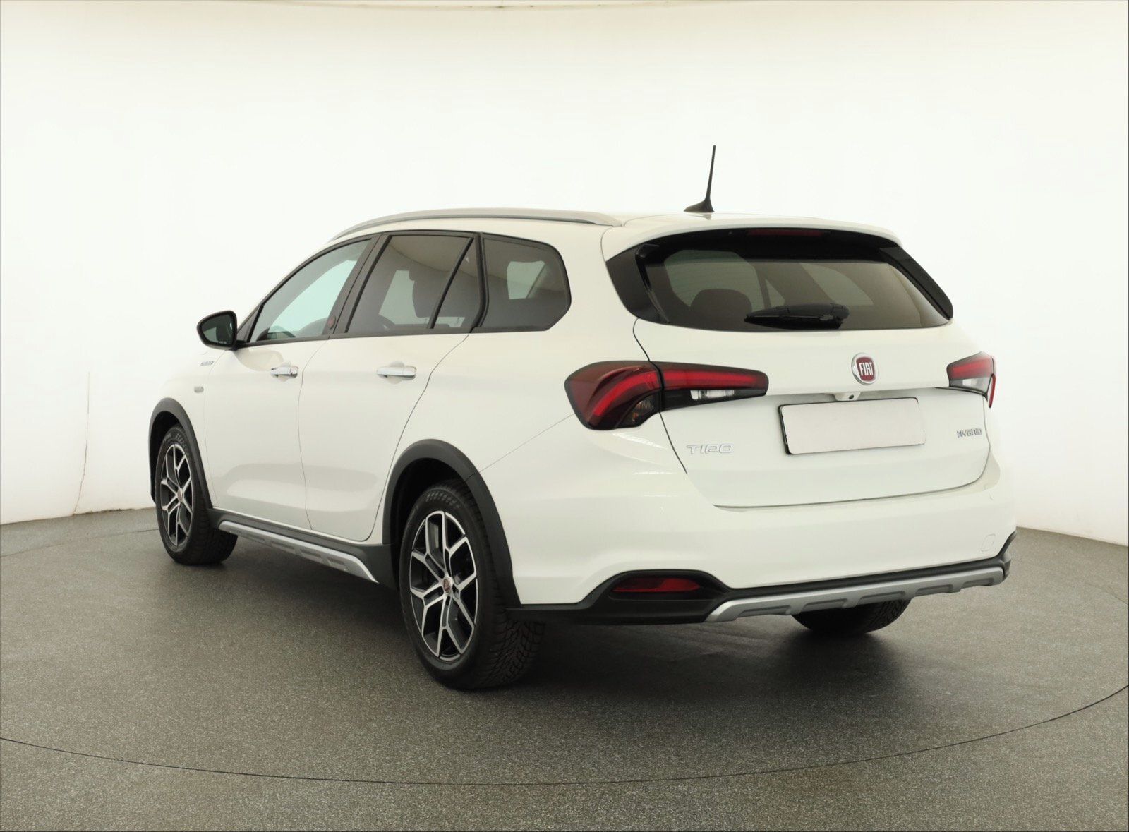 Fiat Tipo, 1.5 MHEV, Cross, Automat - fotka 4