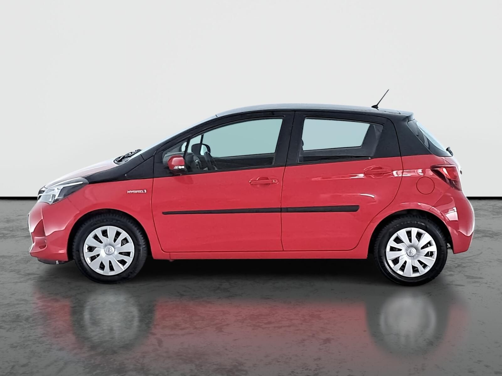 Toyota Yaris, 1.5 Hybrid, Automat - fotka 3