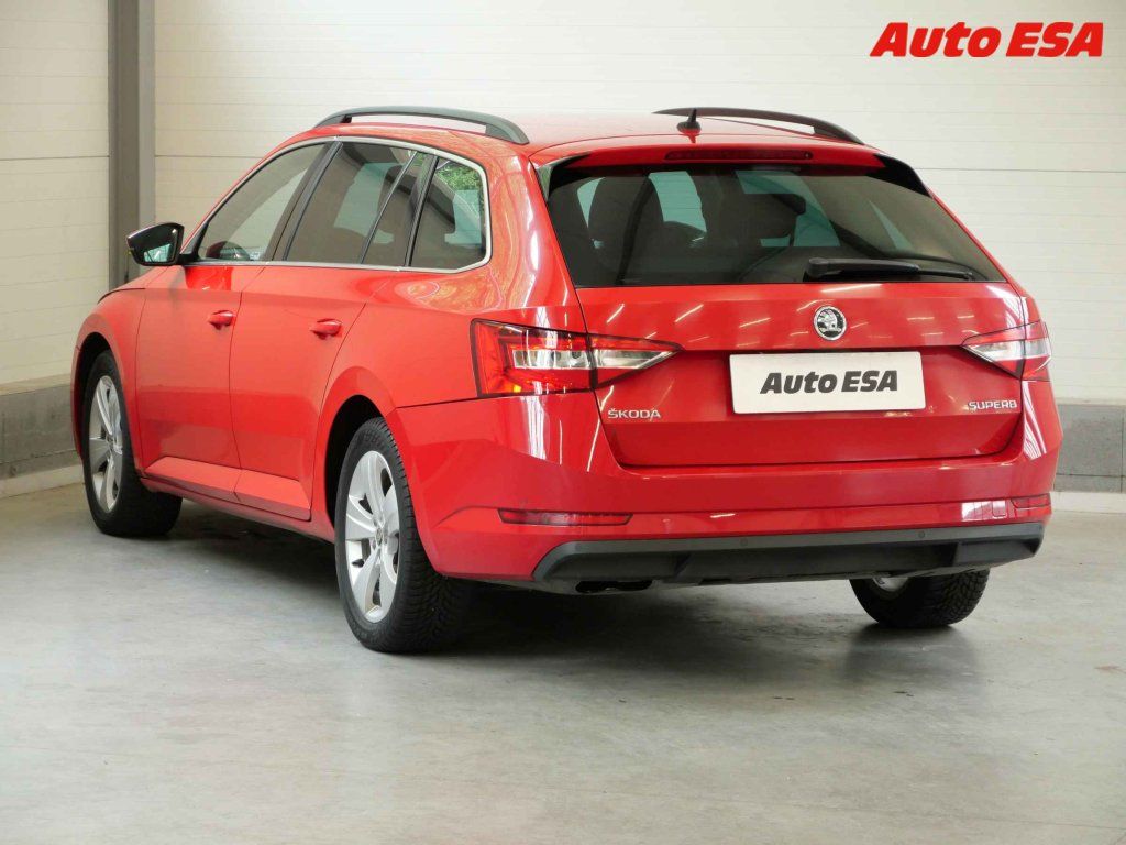Škoda Superb, 2.0TDI,ČR - fotka 6