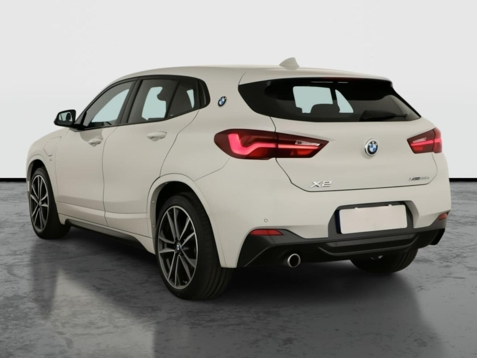BMW X2, xDrive25e, 4X4, Automat - fotka 4