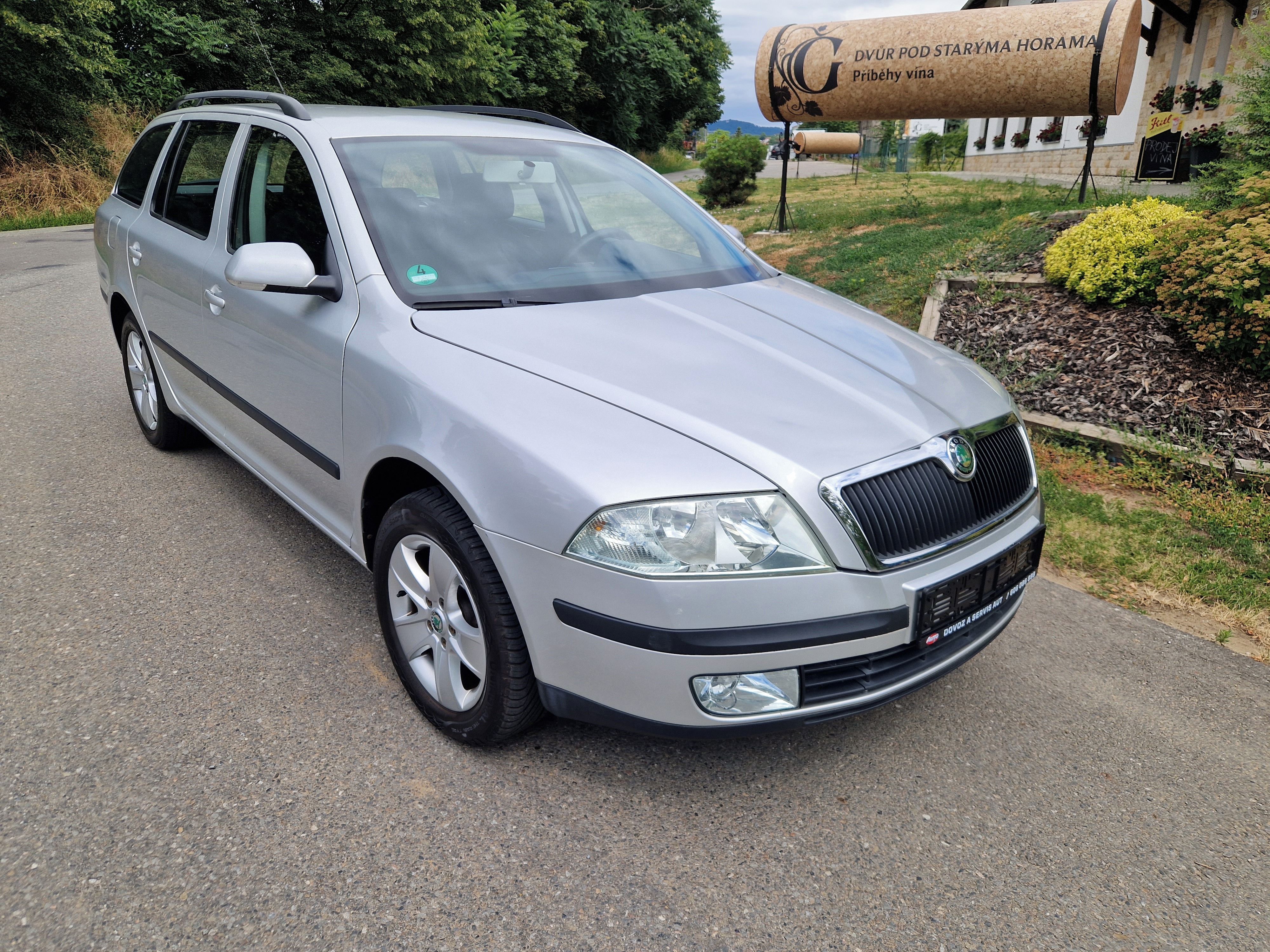 Škoda Octavia, 2 1,6 MPI 75 KW, tažné zař.