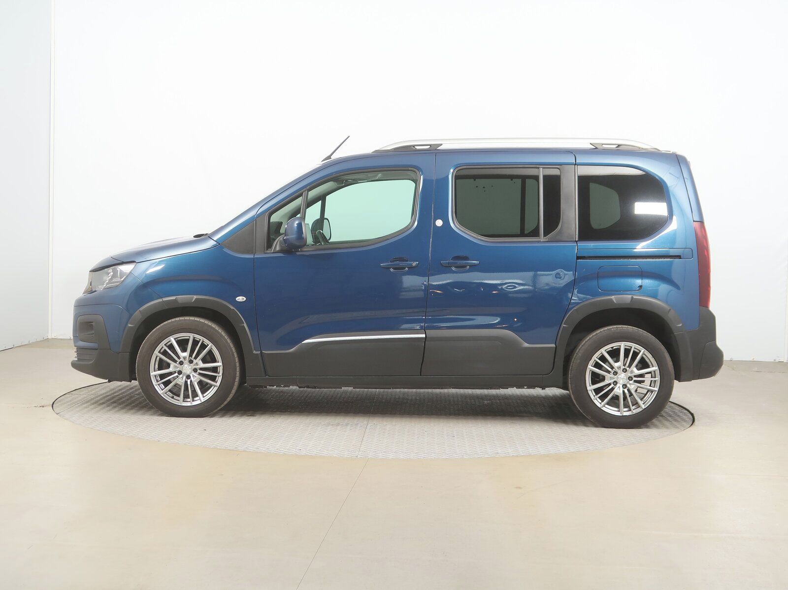 Peugeot Rifter, 1.5 BlueHDi, 5Míst, Klima, ČR - fotka 3