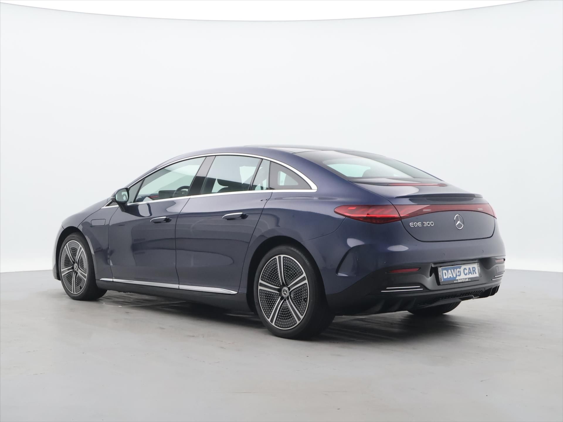 Mercedes-Benz EQE, 300 180 kW ZÁRUKA - fotka 5