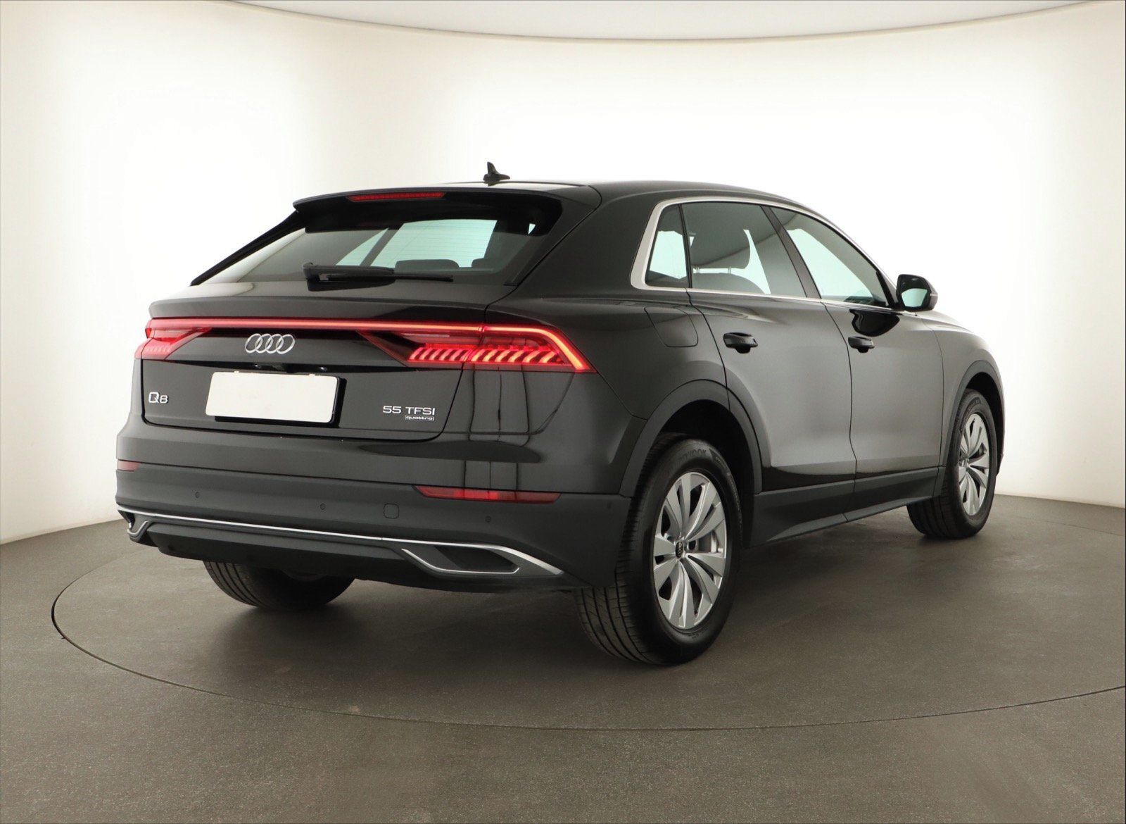 Audi Q8, 55 TFSI - fotka 5