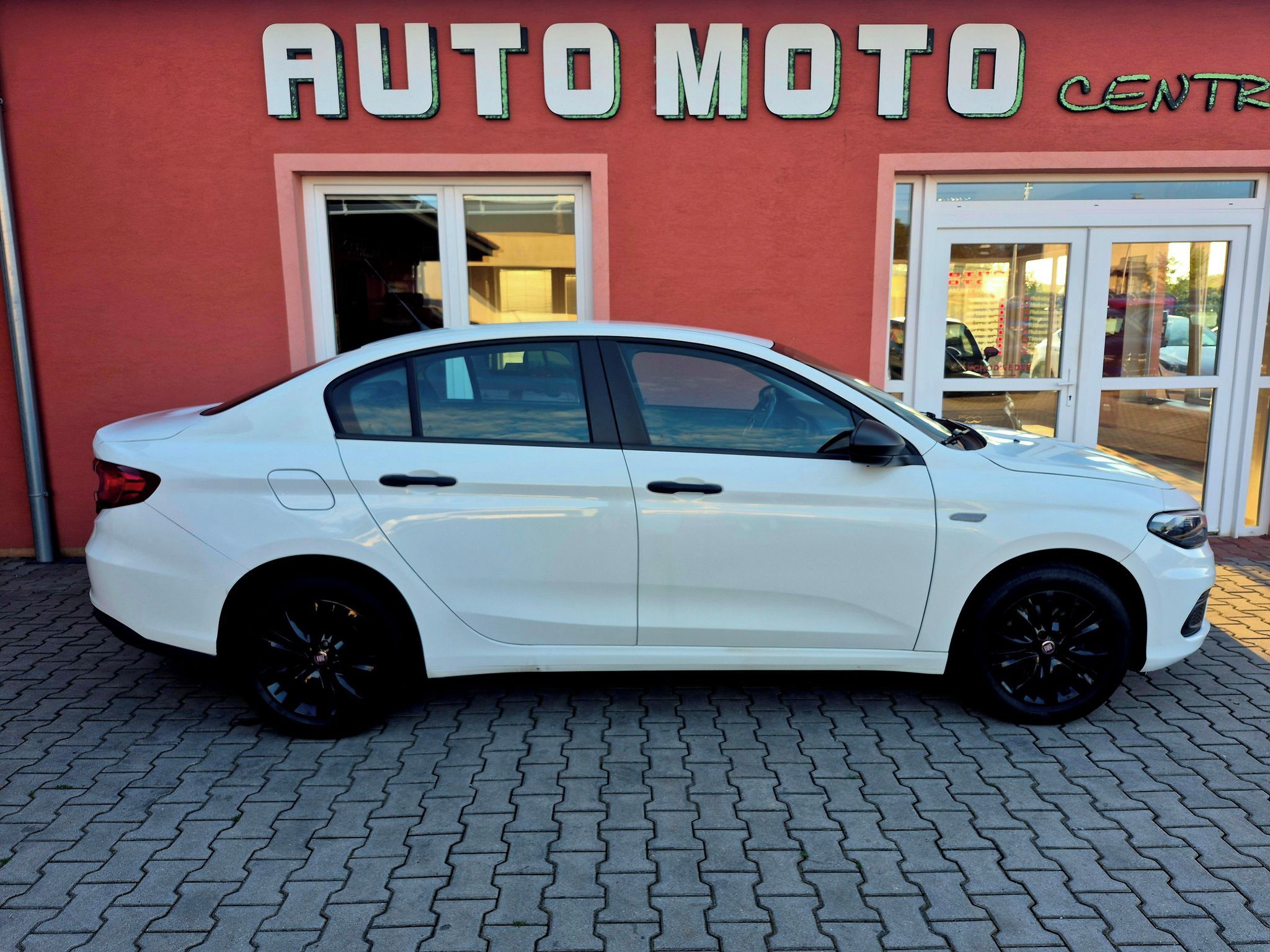 Fiat Tipo, 1.4 Fire 70 kW - Street - seda - fotka 6