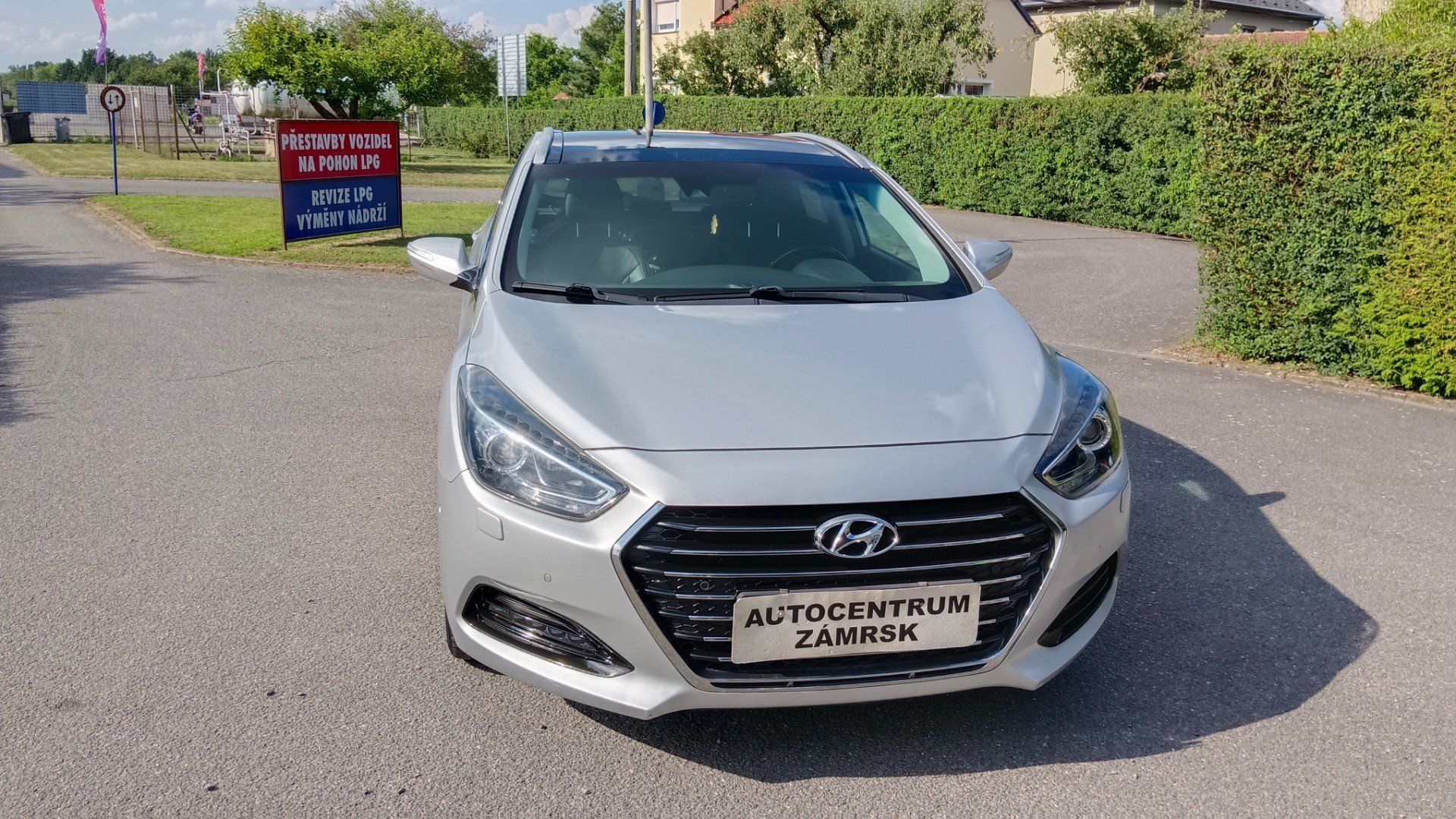 Hyundai i40, 1.7 D 104 KW - fotka 3