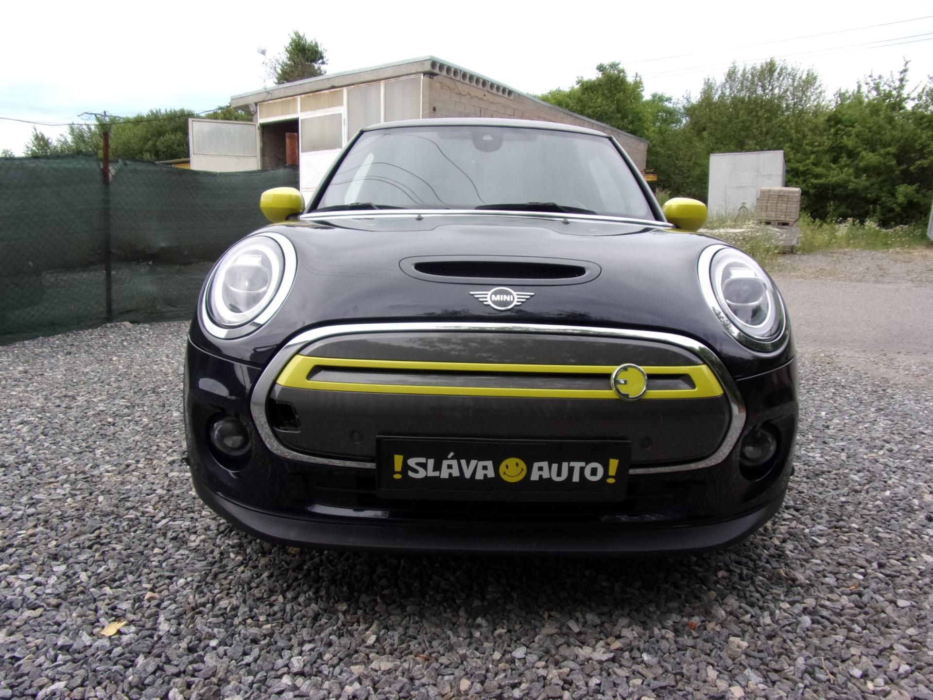 Mini, COOPER SE 32kWh 135kW PANORAMA - fotka 2