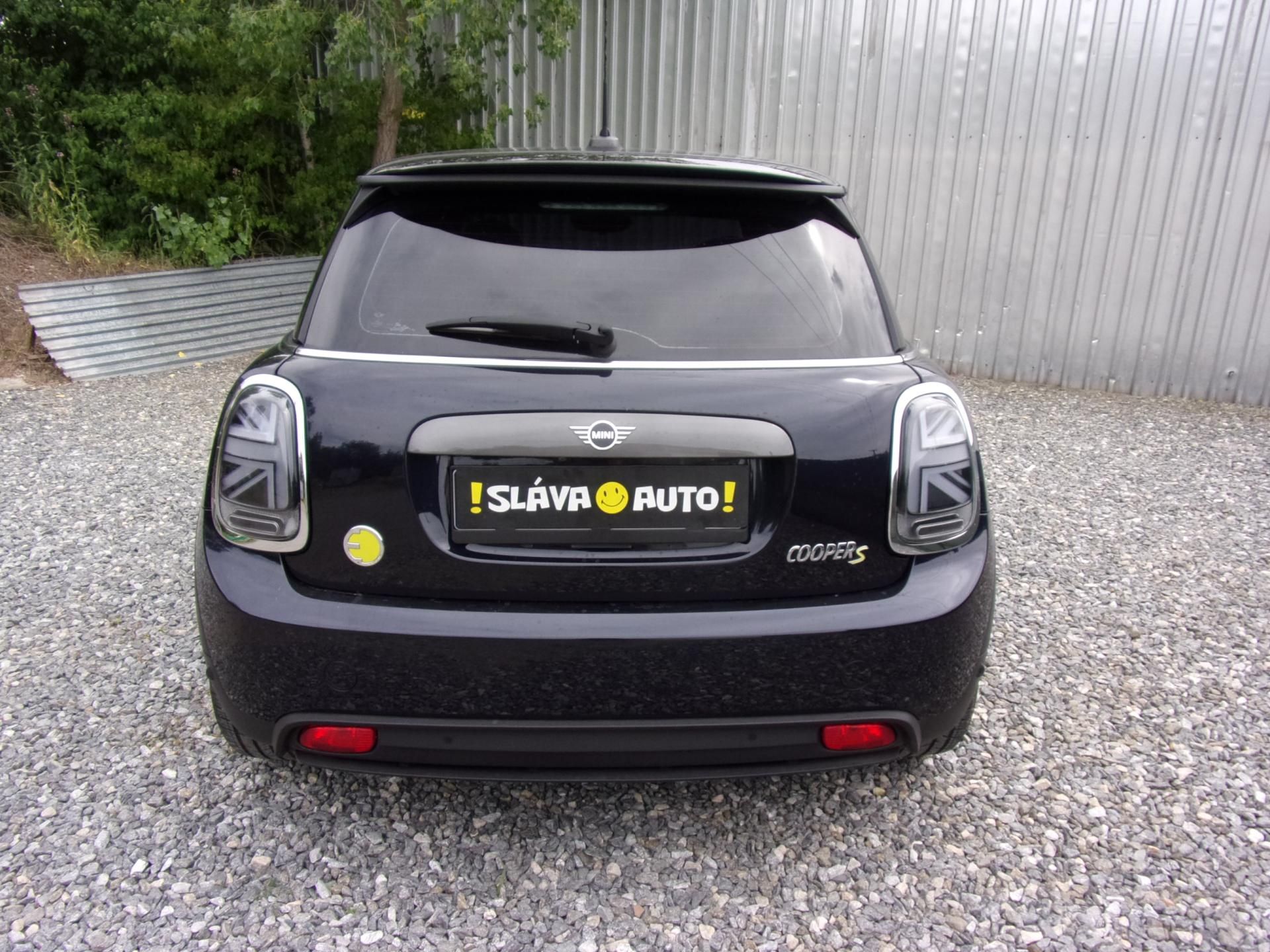Mini, COOPER SE 32kWh 135kW PANORAMA - fotka 6