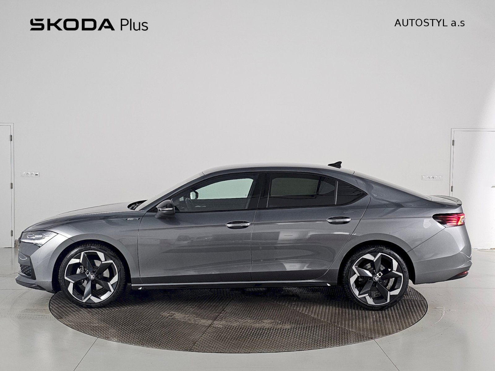 Škoda Superb, 1.5TSi 110kW SPORTLINE TAŽNÉ - fotka 3