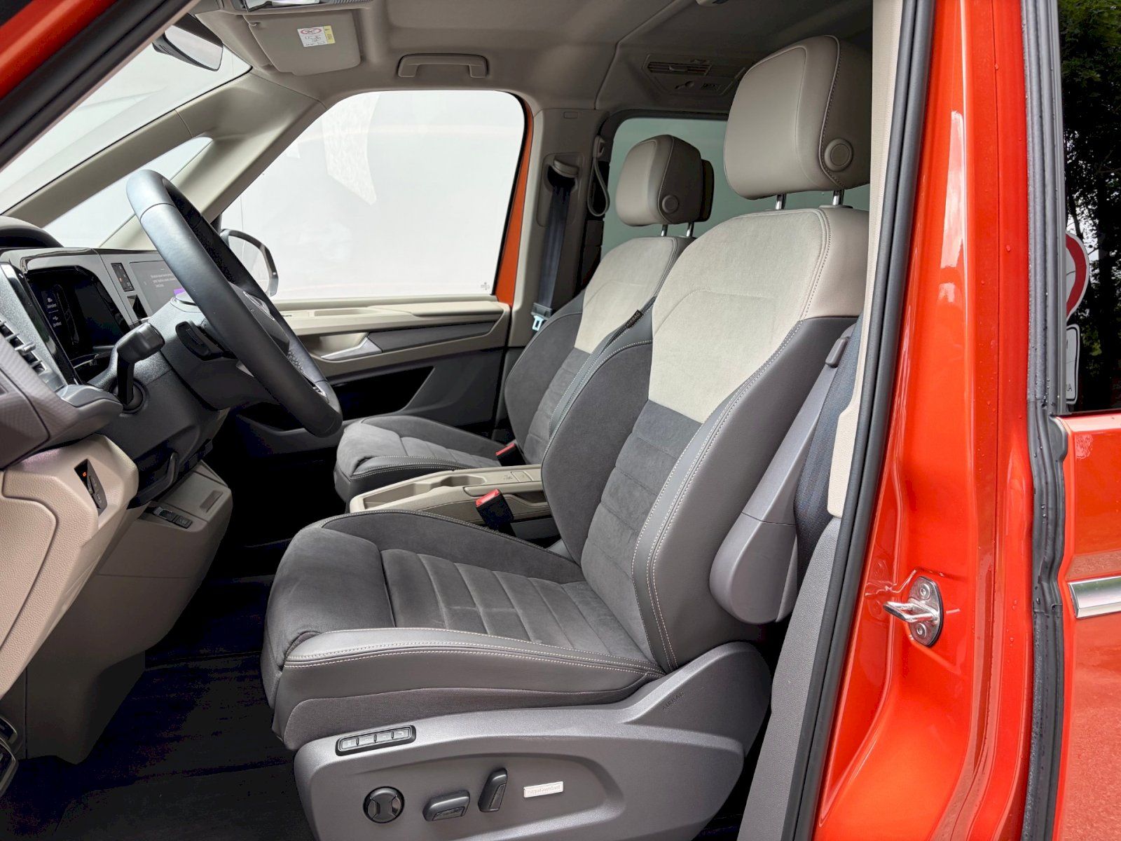 Volkswagen Multivan, 1.5 TSI 130 kW Style Long DSG - fotka 6