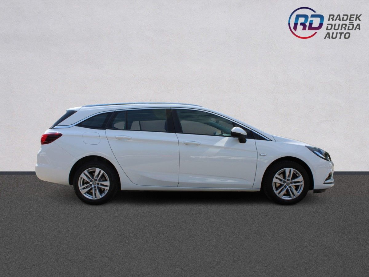 Opel Astra, 1,6 CDTi  AUTOMAT,DPH,TAŽNÉ - fotka 4