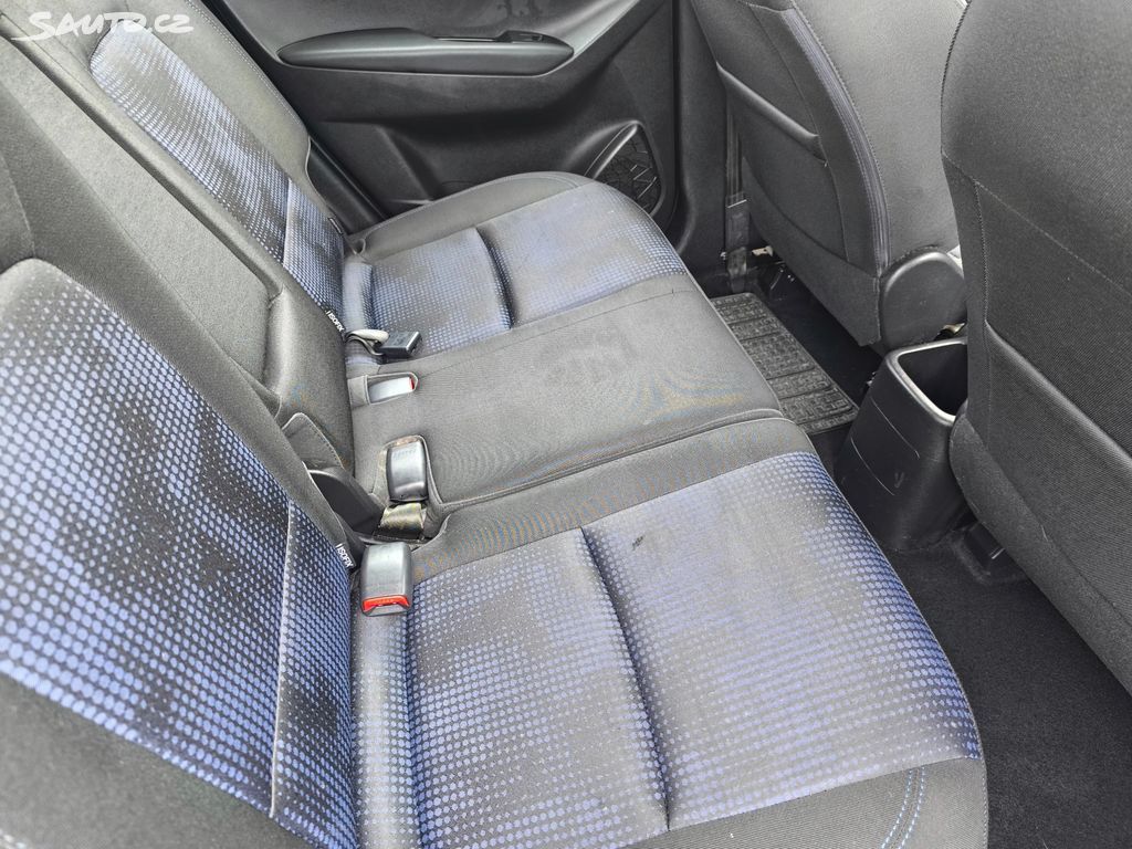 Hyundai ix20, KRÁSNÝ,100TKM,SERVISKA,1MAJ67L - fotka 6