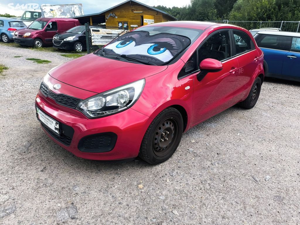 Kia Rio, KRÁSNÁ,75T.KM,1MAJ48LET,VÝBAVA - fotka 2