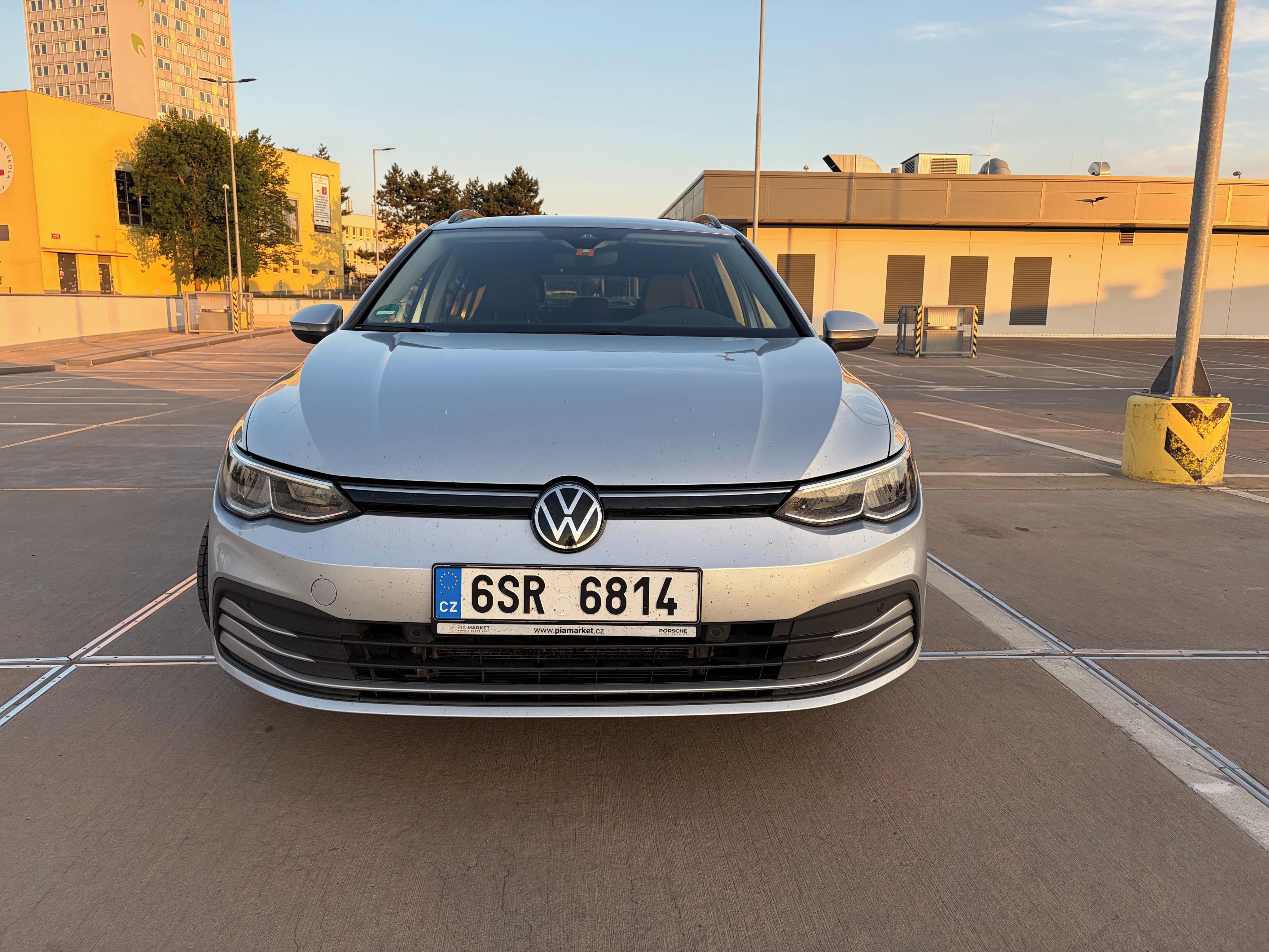 Volkswagen Golf, 2.0TDI, DSG, pravidelný servis - fotka 2