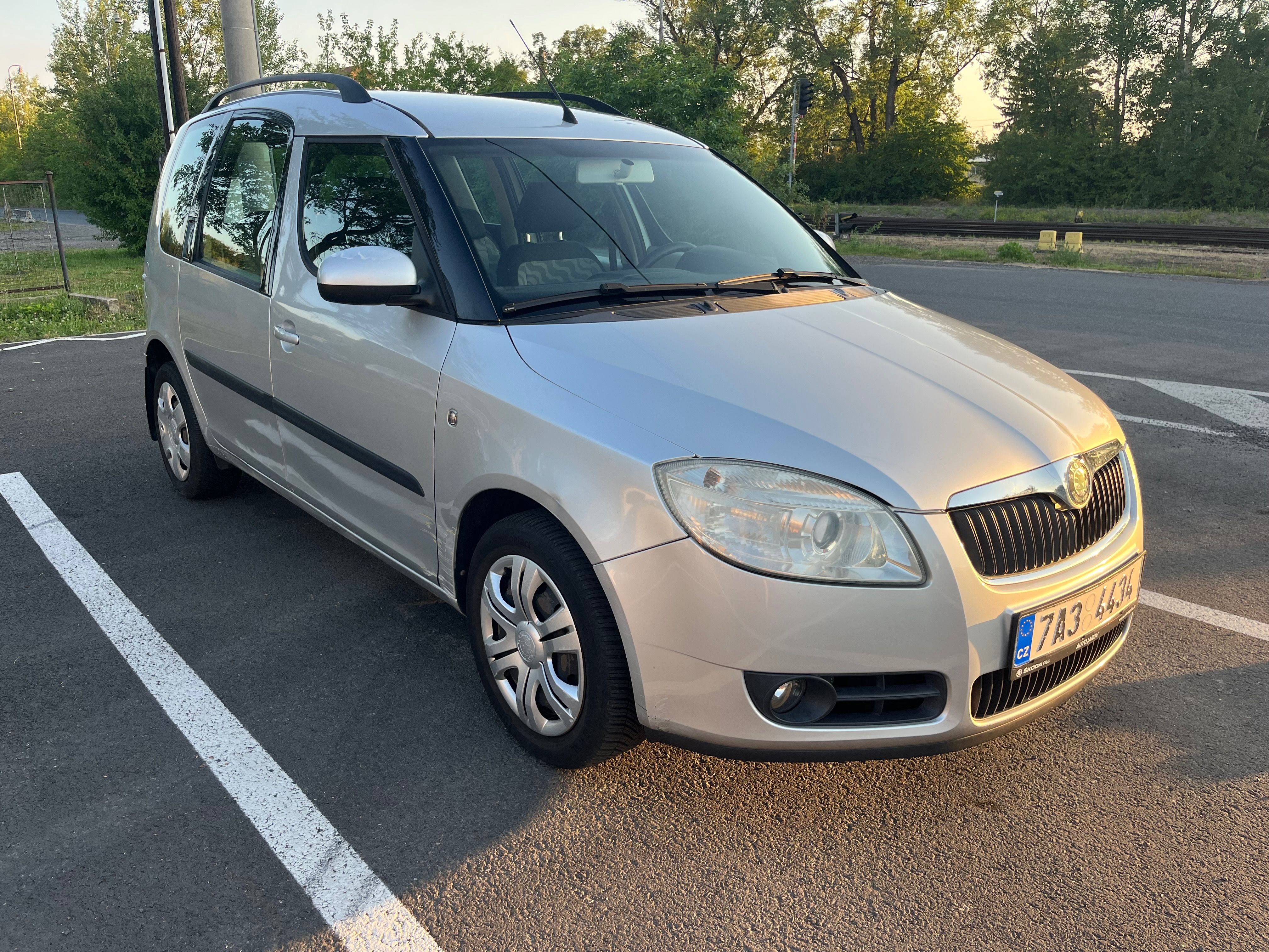 Škoda Roomster, 1.6, Automat, Servis, ČR,Cebia - fotka 2