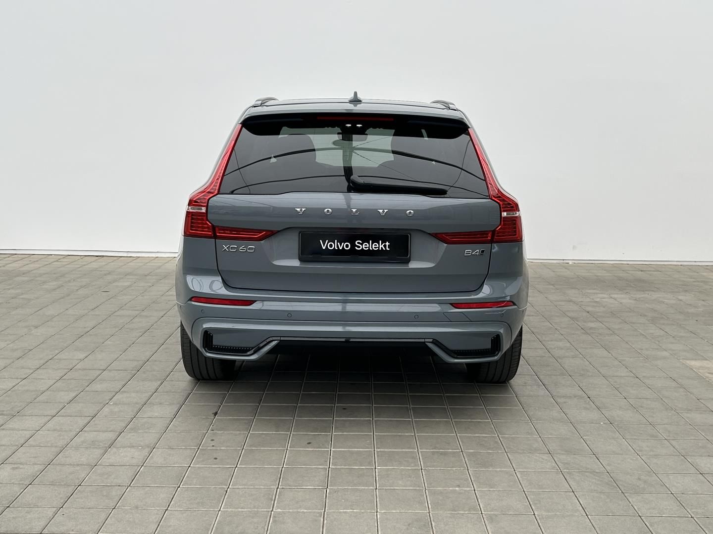 Volvo XC60, 2.0B4 145kW 4x4  ULTIMATE - fotka 5
