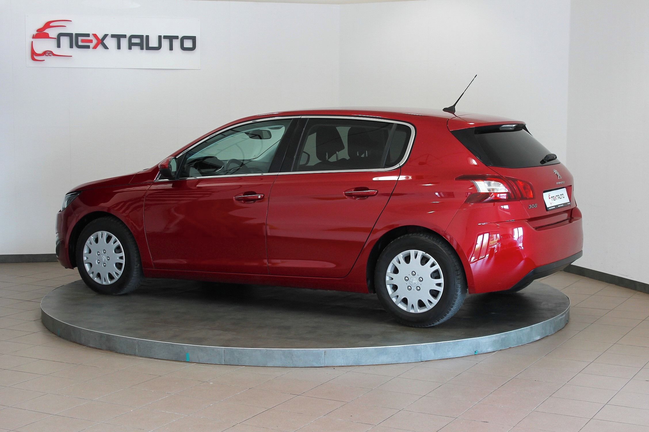 Peugeot 308, 1.6 HDi 85kW ALLURE, LED, NAVI - fotka 3