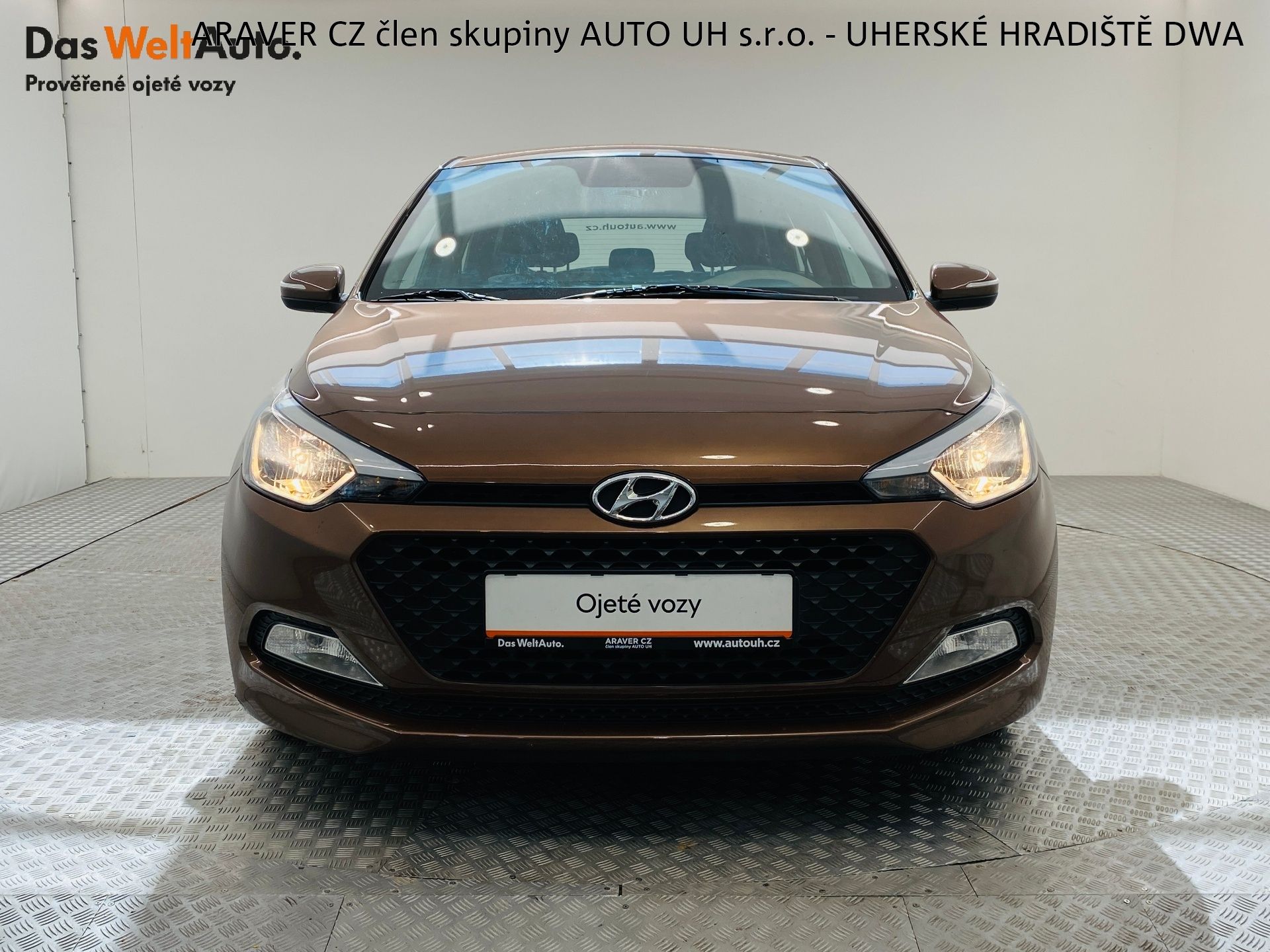 Hyundai i20, 1.25i 55kW 1. Majitel - fotka 4