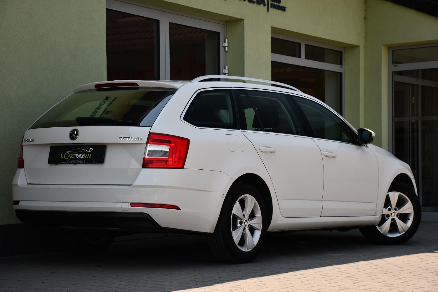 Škoda Octavia, 1.5TSi 110kW DSG NAV KESSY - fotka 5