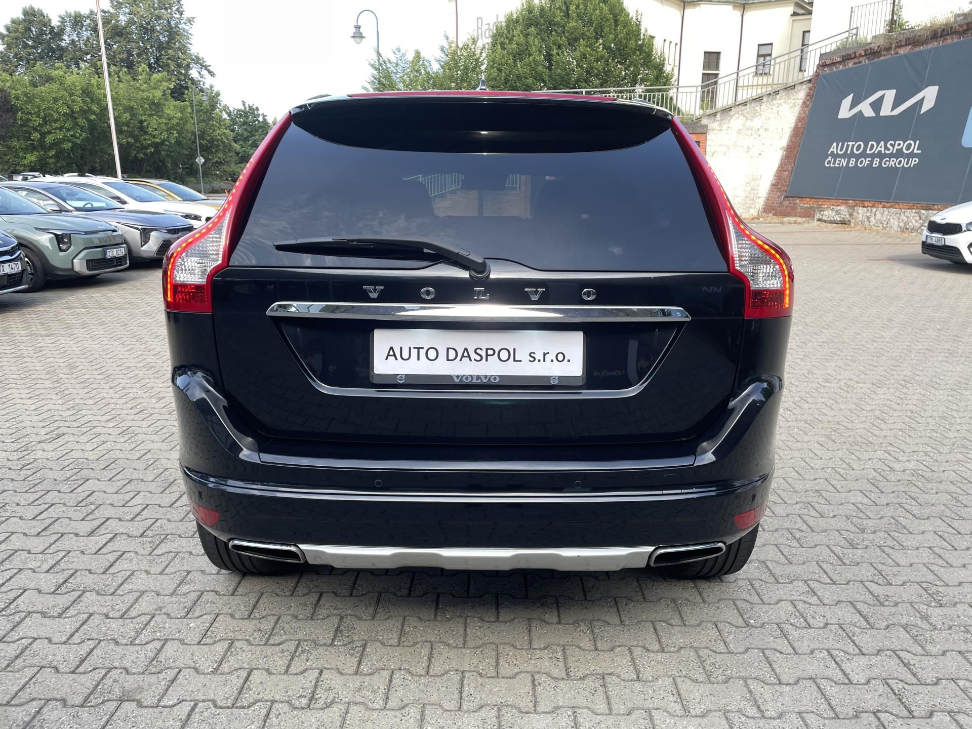 Volvo XC60, D5 2.4D 169kW AWD - fotka 4