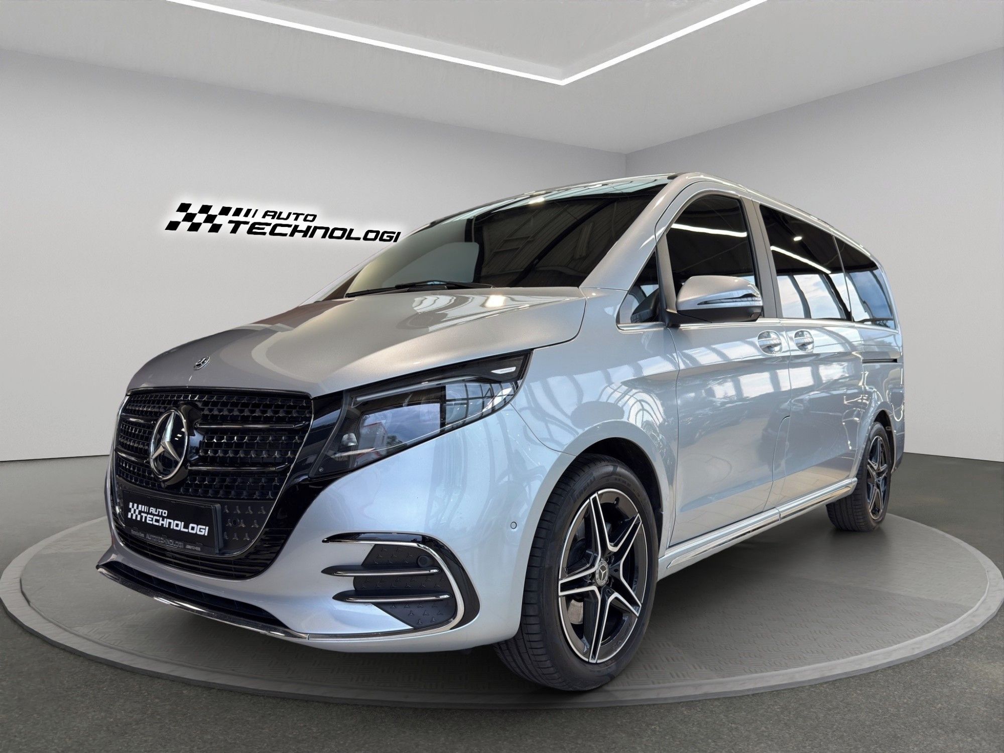 Mercedes-Benz Třídy V, 300 D 4MATIC L