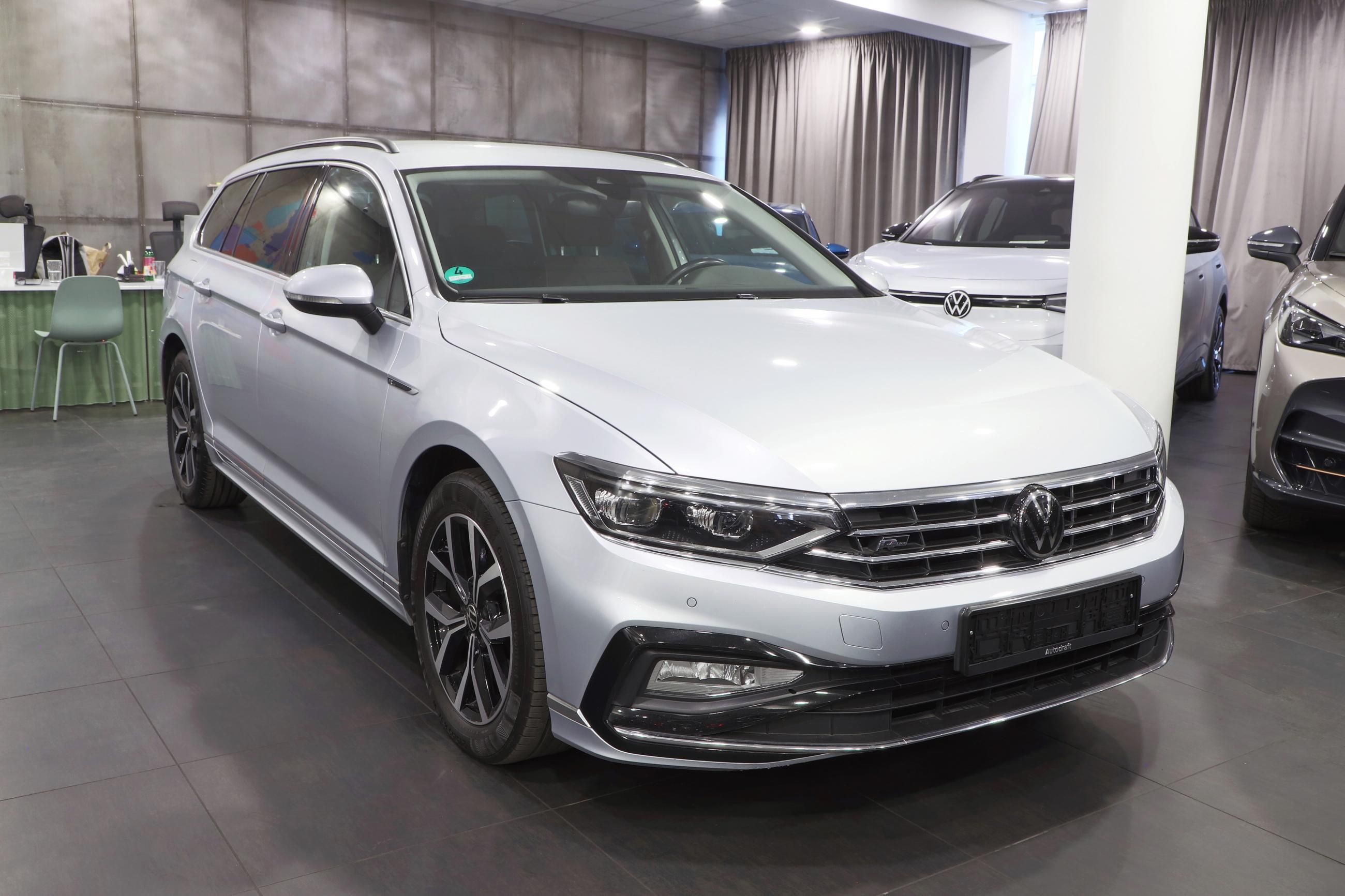 Volkswagen Passat Variant, 2.0 TDI 147kW DSG R-Line