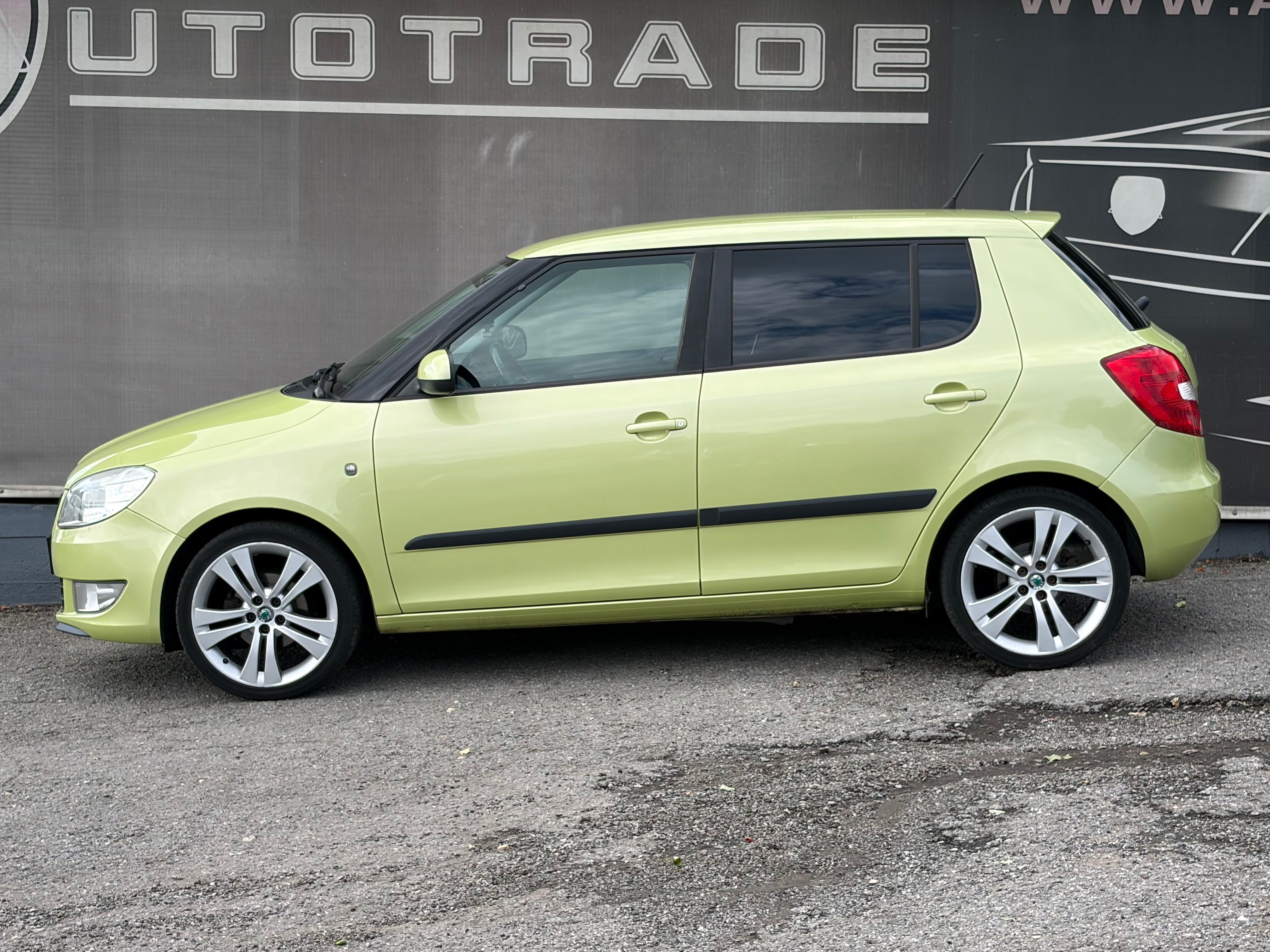 Škoda Fabia, 1.2 TSi 63kW, KLIMA, ALU - fotka 2