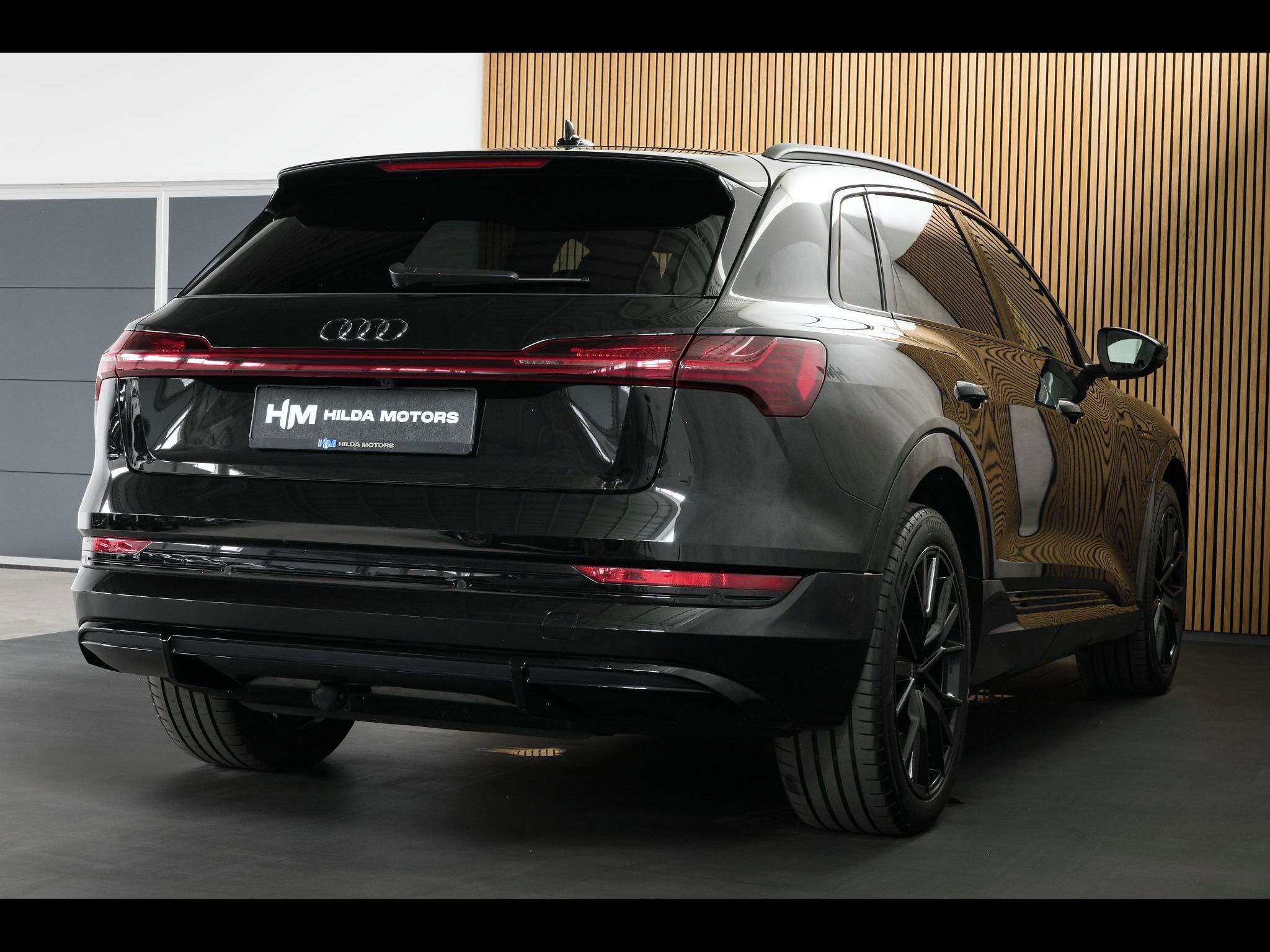 Audi e-tron, 55 300kW S-line BlackEdi NV TZ - fotka 5