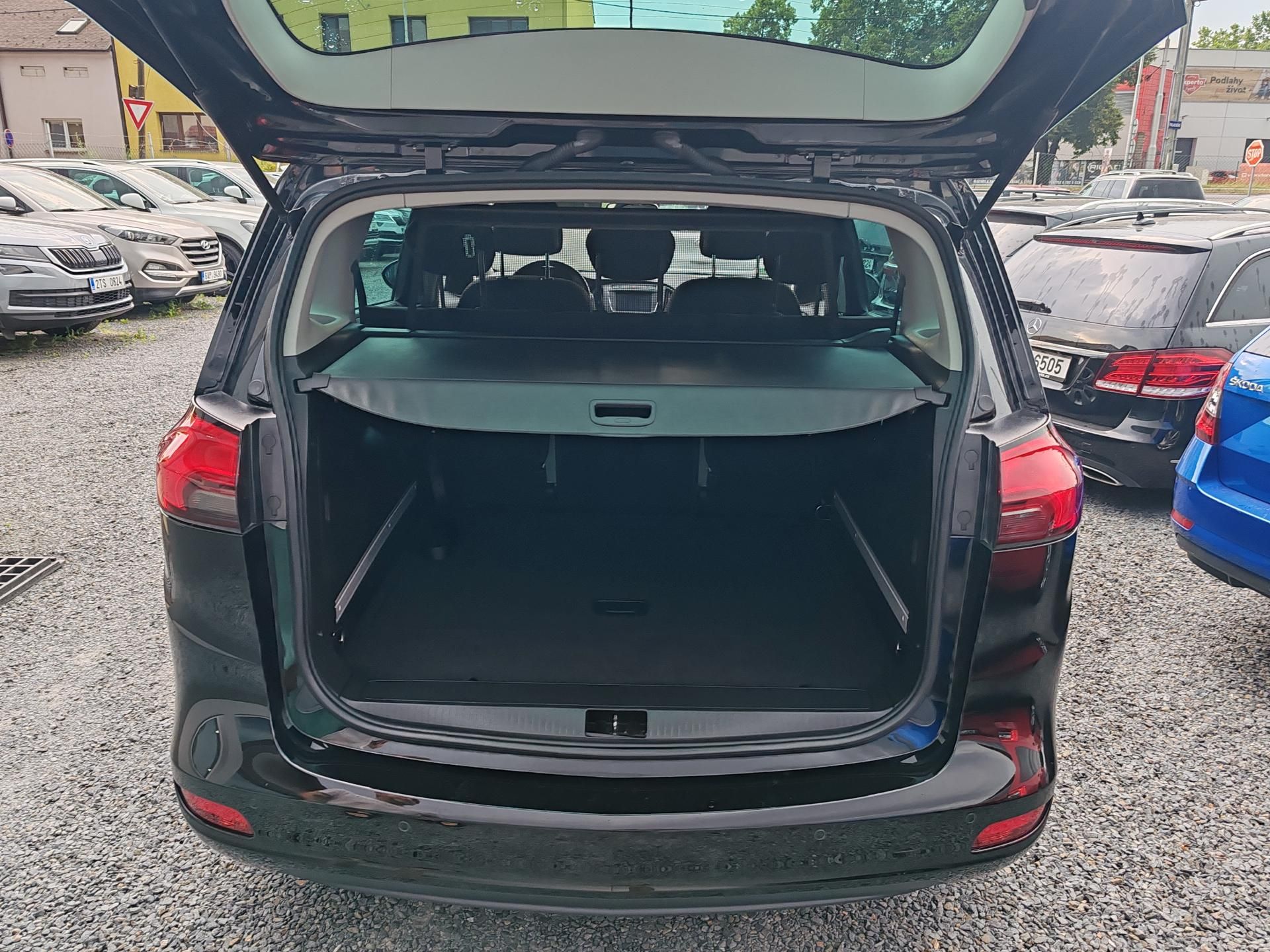 Opel Zafira, 1.4 active Tourer - fotka 6