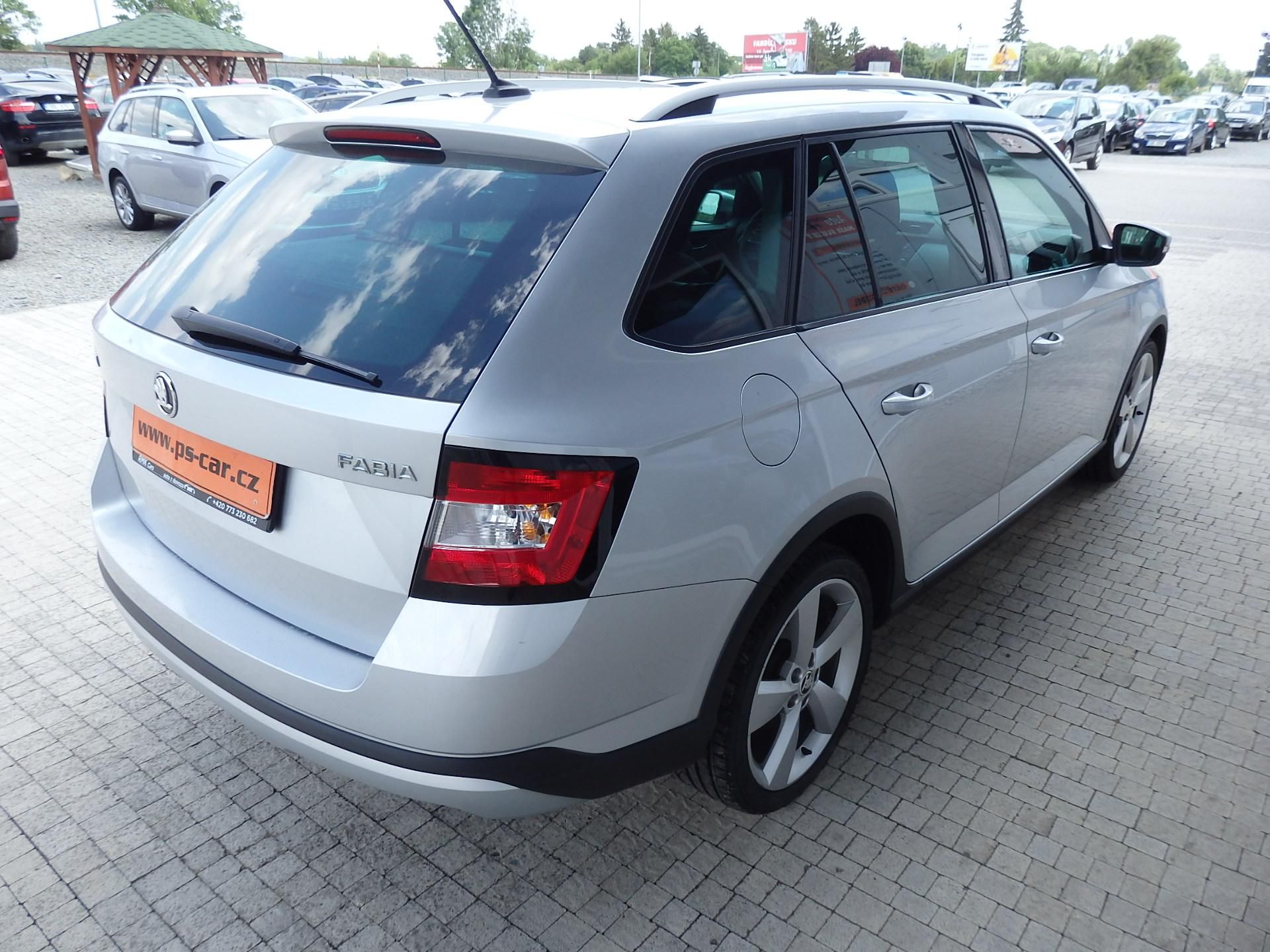 Škoda Fabia, SCOUT 1.0 TSI KLIMA, 6x AIRBAG - fotka 4