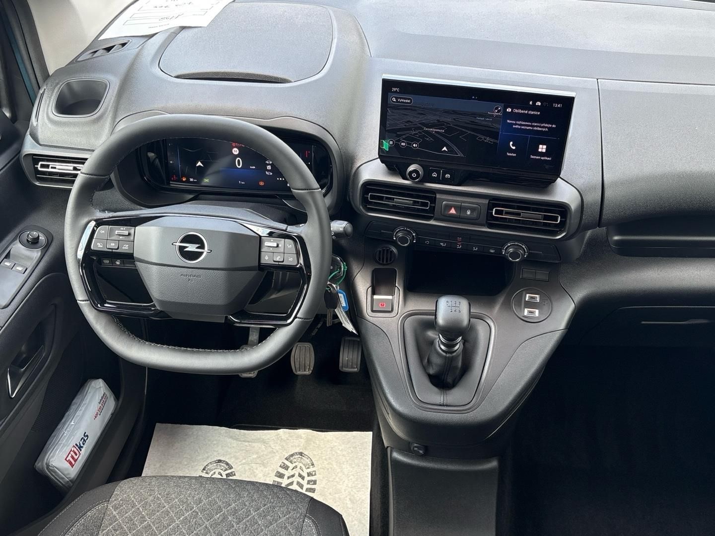 Opel Combo, 1.5CDTI 130k 96kW Edition Plus - fotka 4