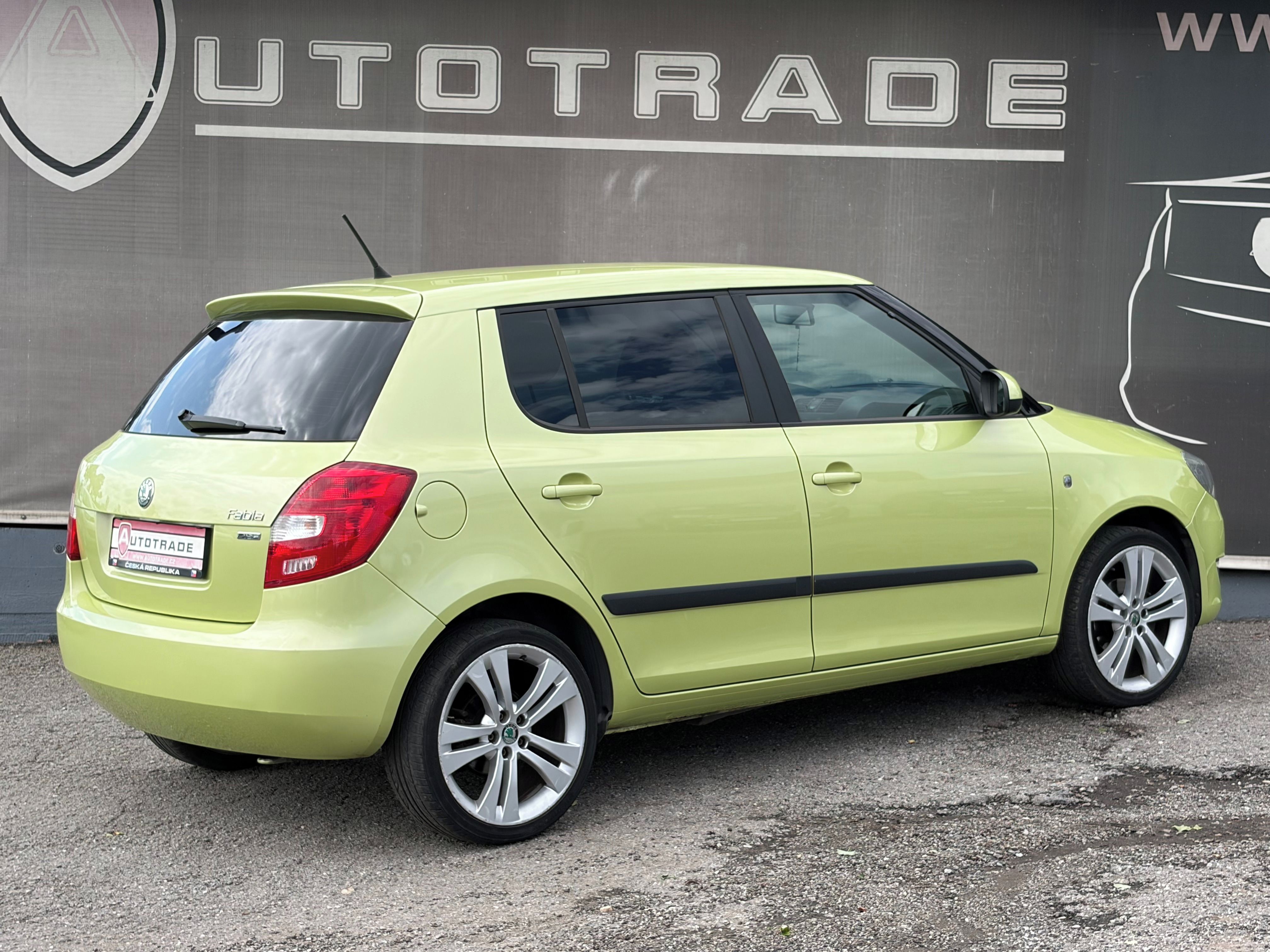 Škoda Fabia, 1.2 TSi 63kW, KLIMA, ALU - fotka 4